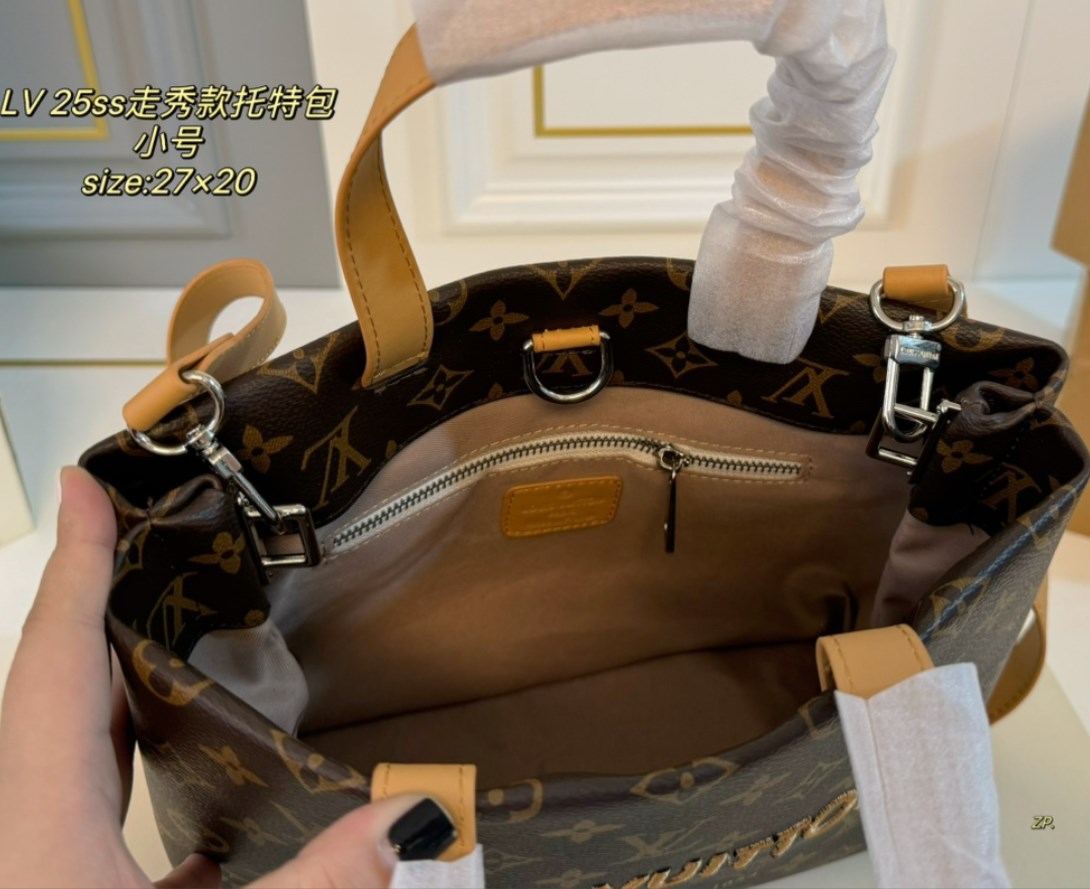 LV Louis Vuitton's SHOULDER handbag