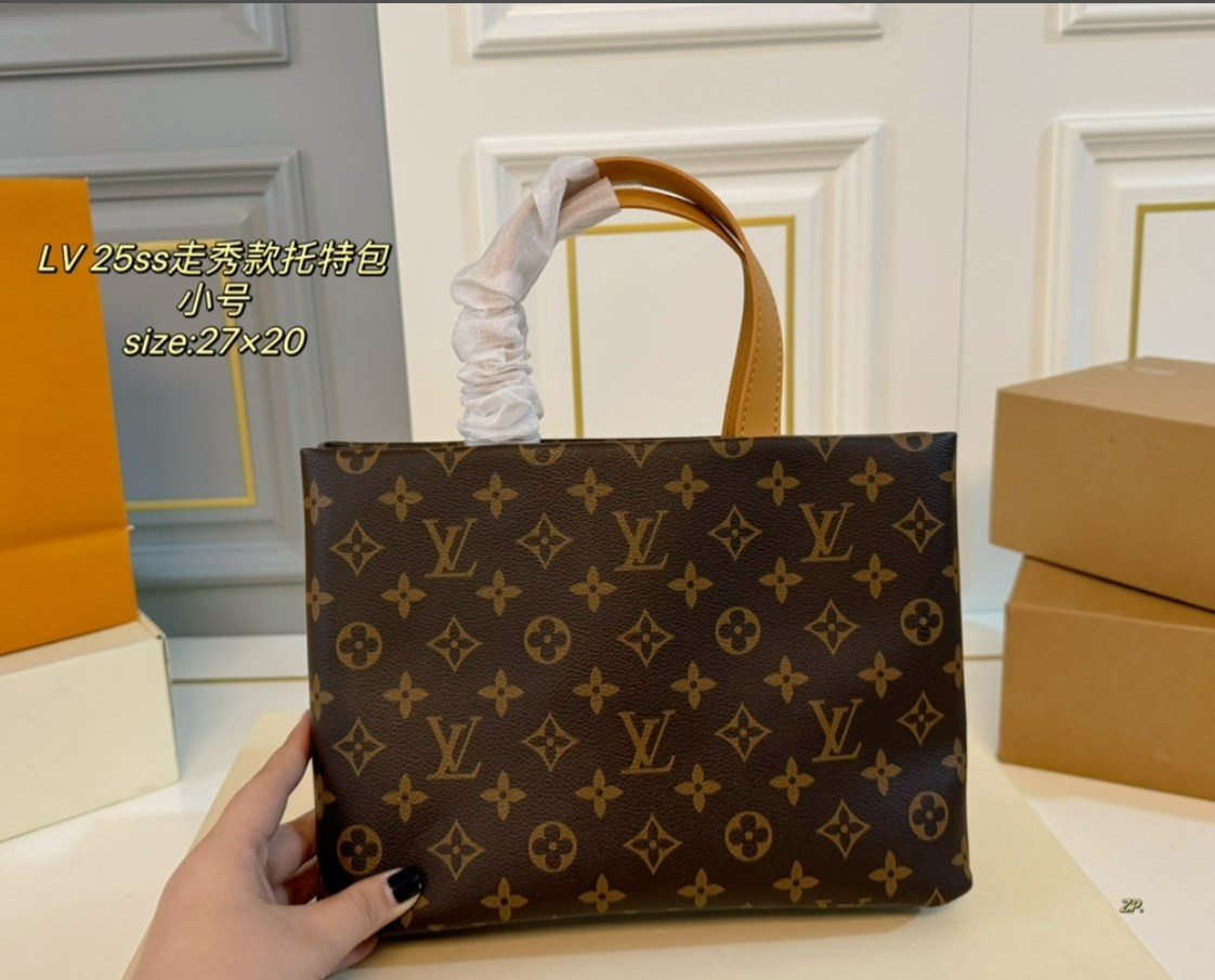 LV Louis Vuitton's SHOULDER handbag