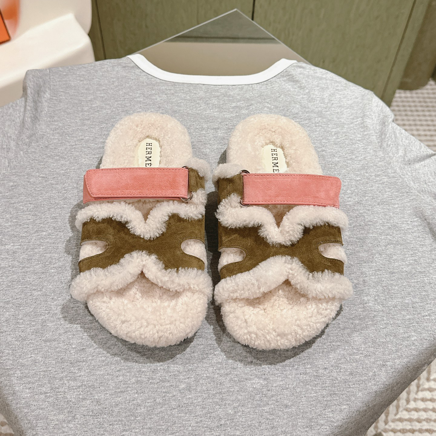 Hermes oran Lamb wool flat bottomed slippers