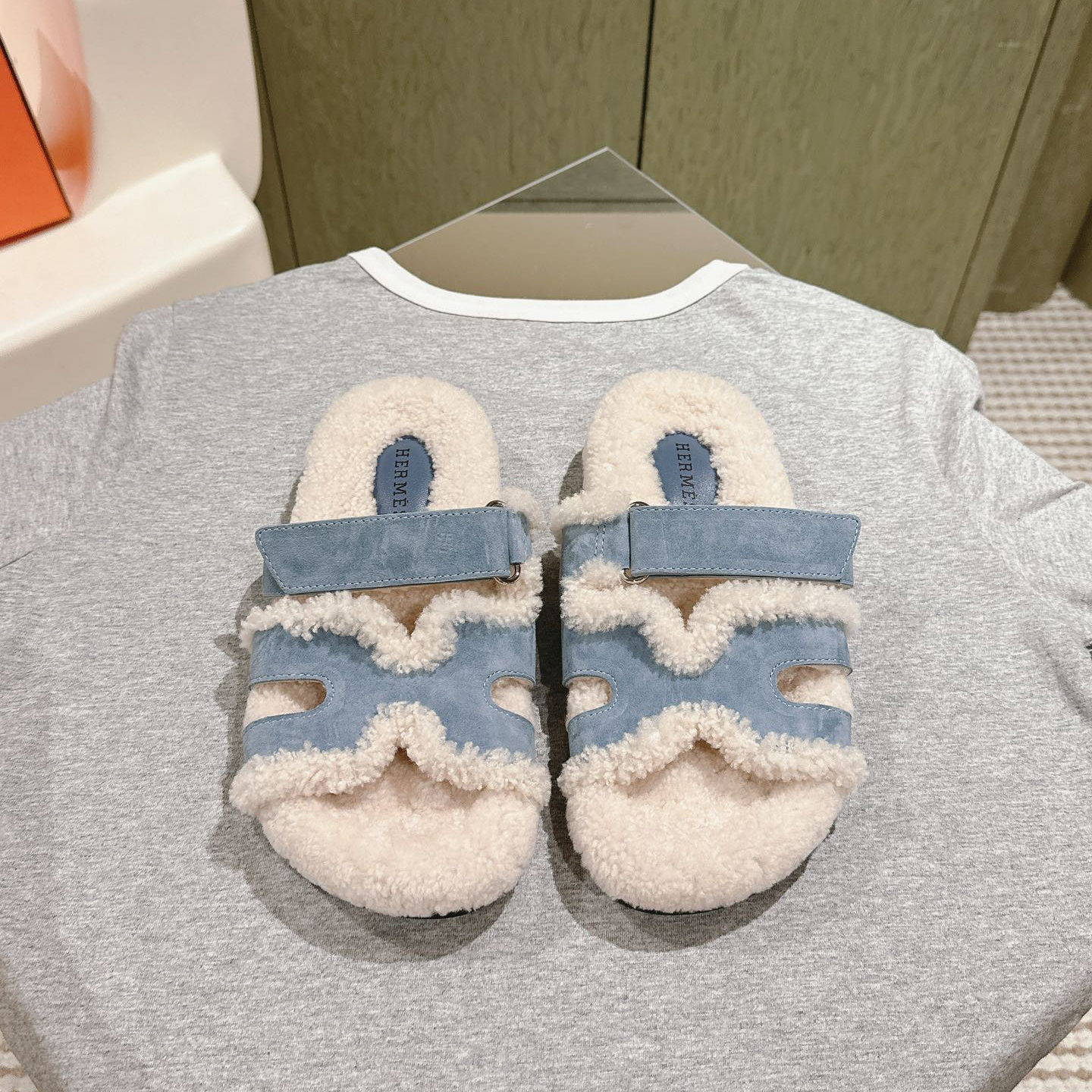Hermes oran Lamb wool flat bottomed slippers