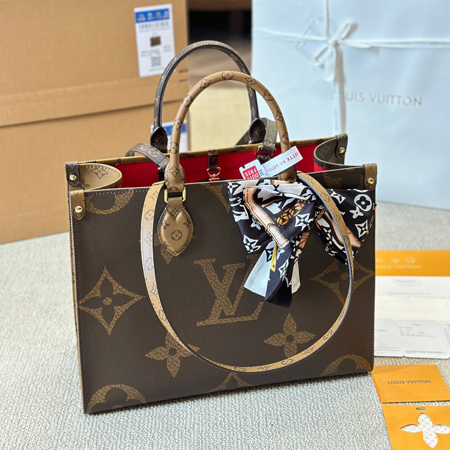 High quality LV A/B onthego TOTE bag