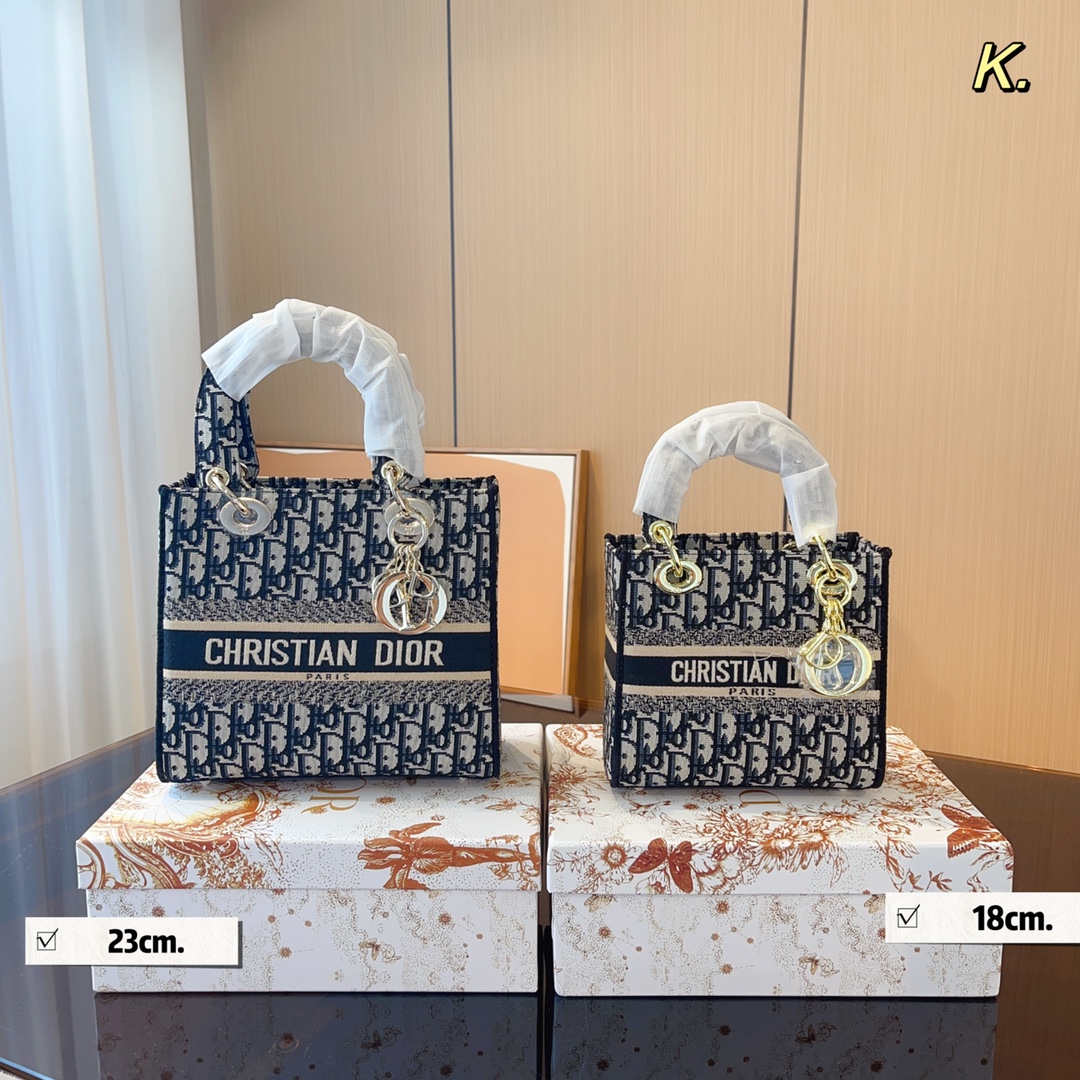 Dior Lady D-lite bag