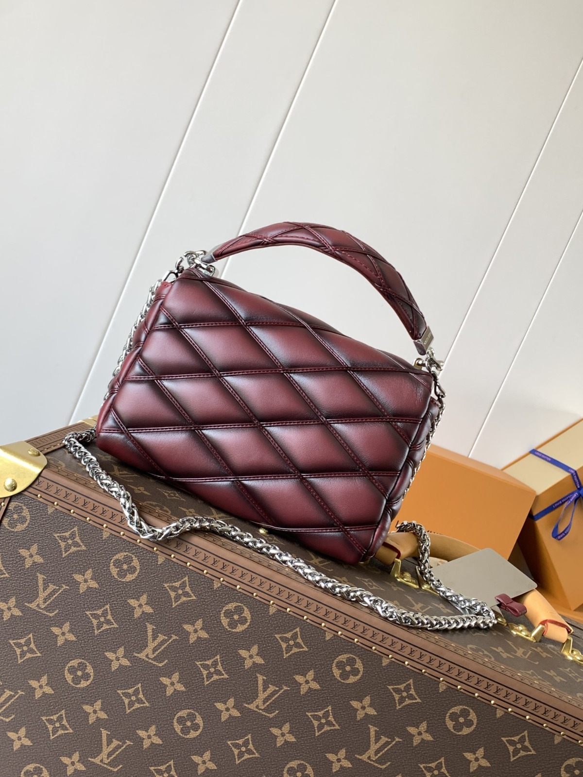 Lambskin Malletage GO-14 PM Bordeaux  M12567