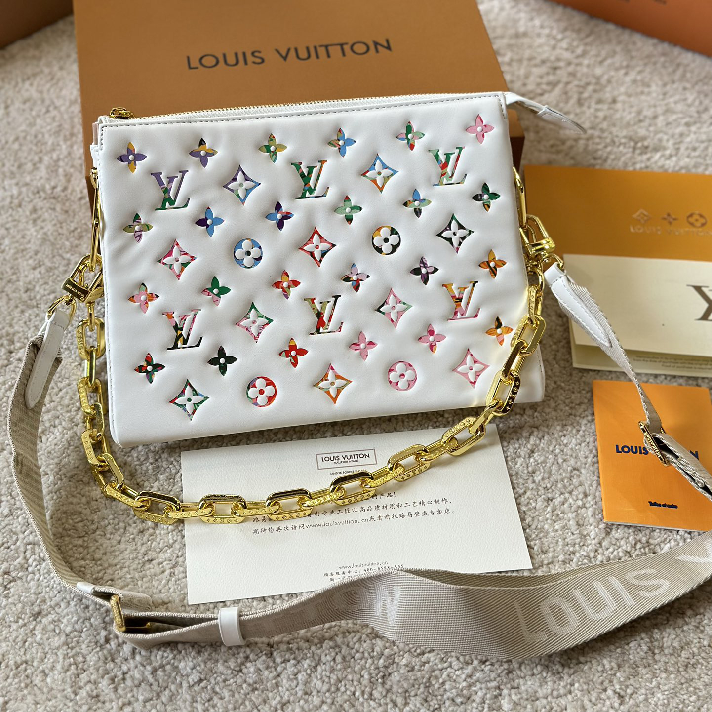 LV Coussin shoulder chain bag