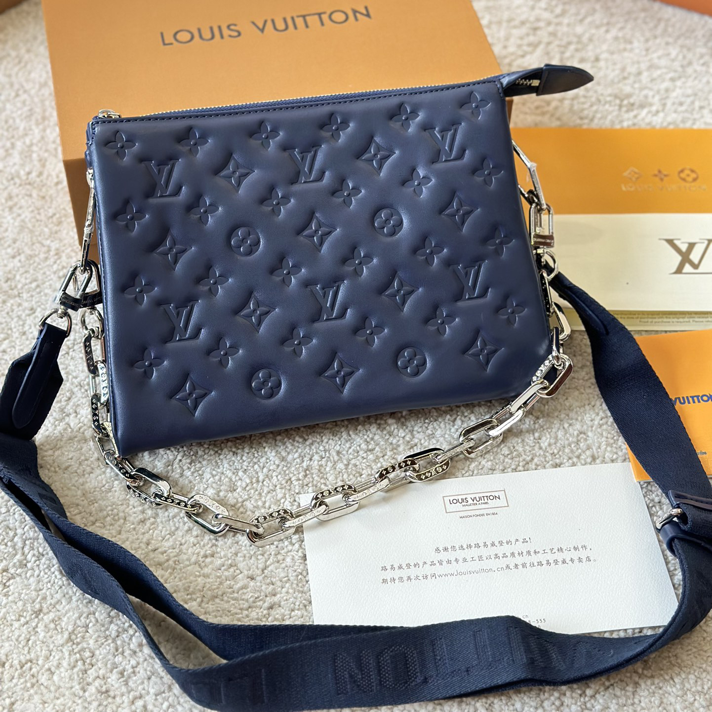 LV Coussin shoulder chain bag