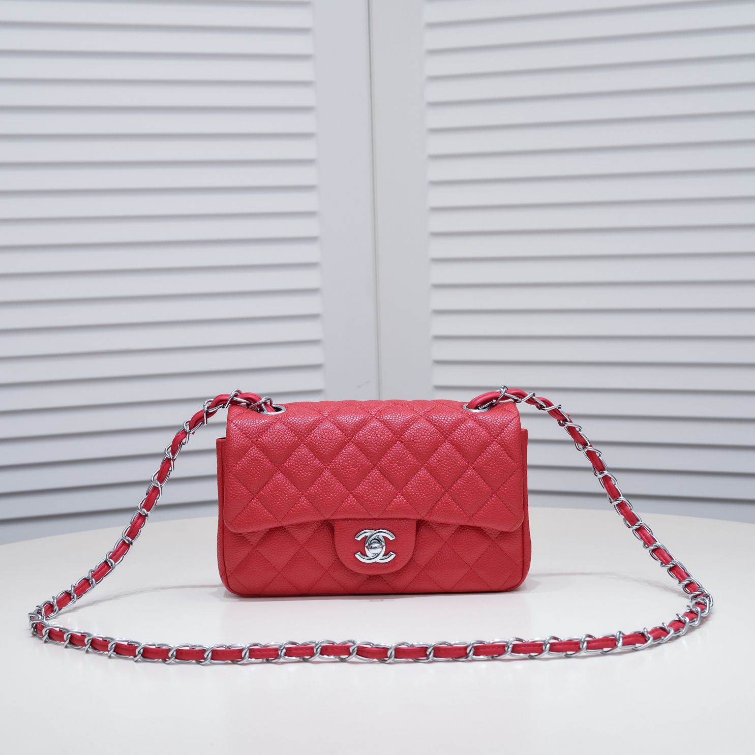 Designer Women's bag Chanel CF caviar cowhide chain crossbody bag