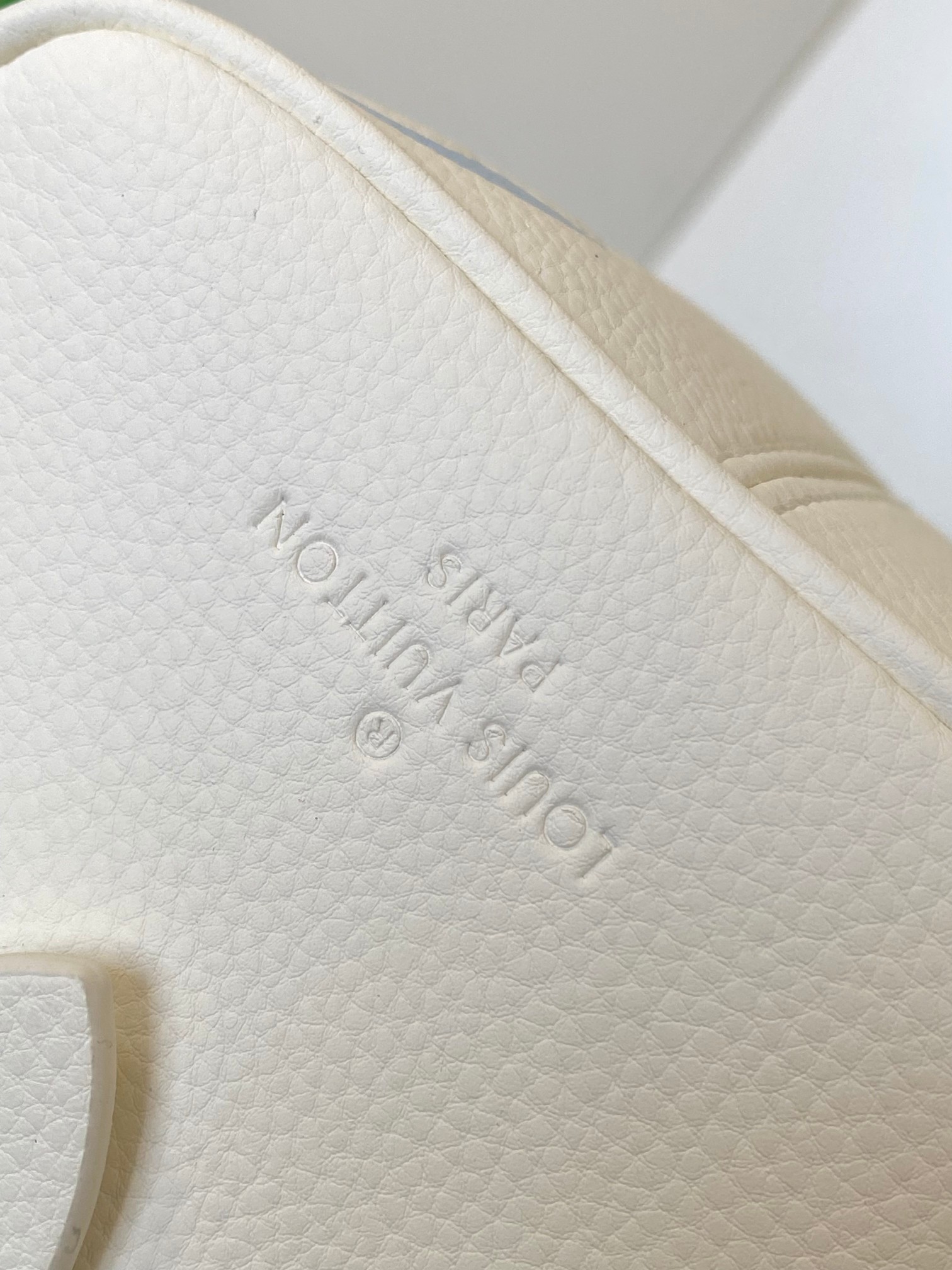 Top version LV Speedy Bandoulière 20 Monogram Empreinte Toron bag