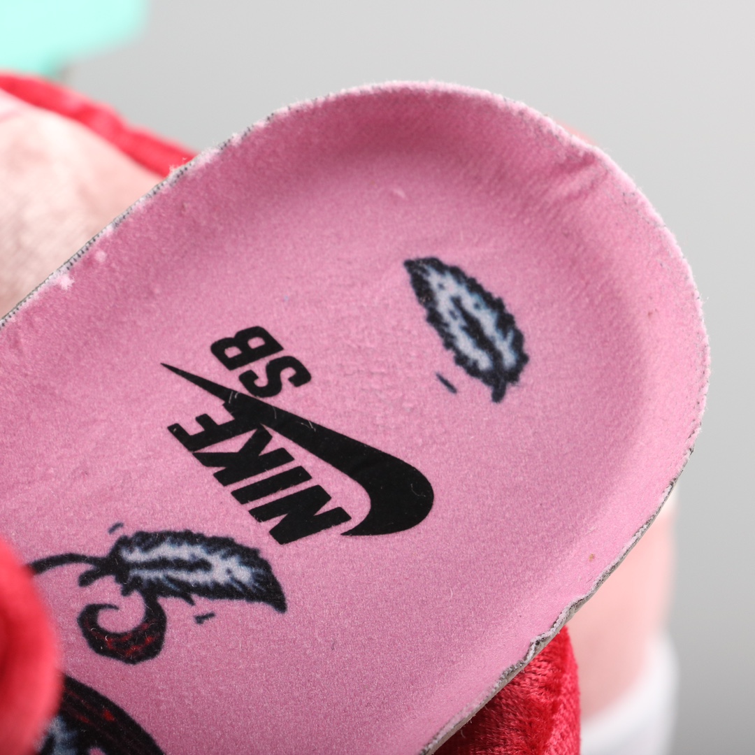 Designer Nike SB Dunk Sneakers
