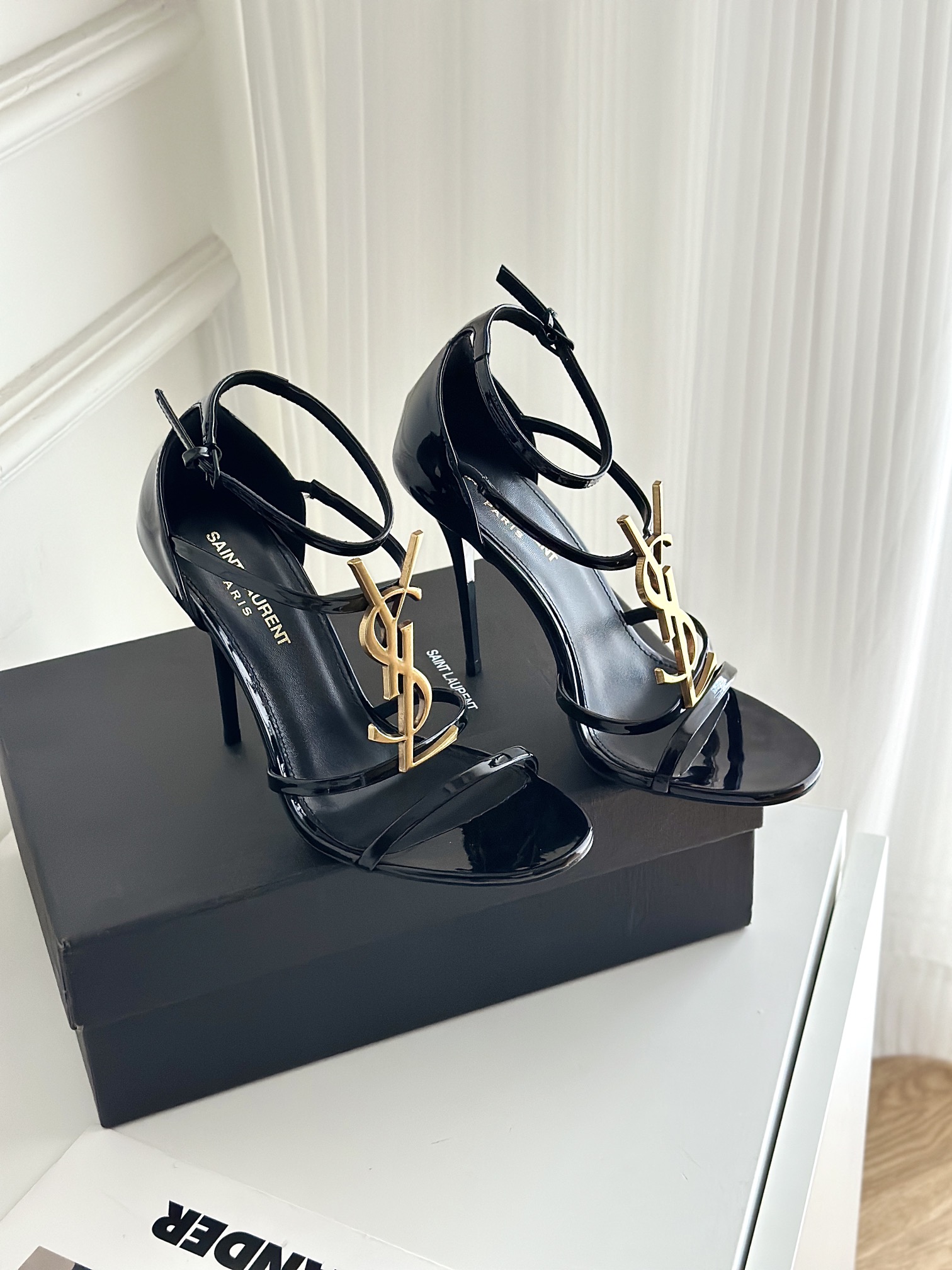 SAINT LAURENT LOGO high-heeled sandals