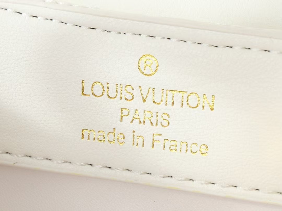 LV monogram capucines mini chain handbag