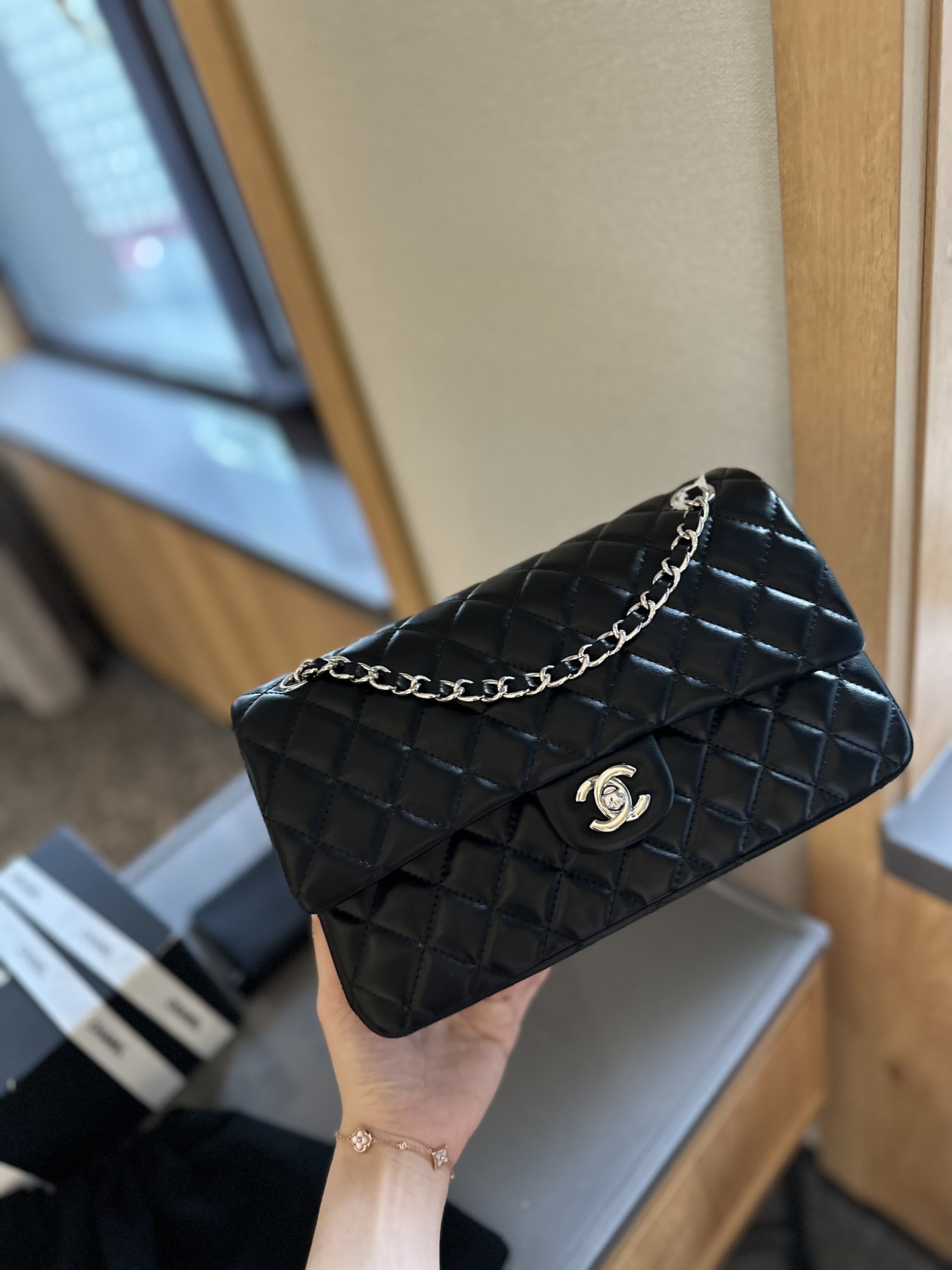 CHANEL Classic Flap CF
