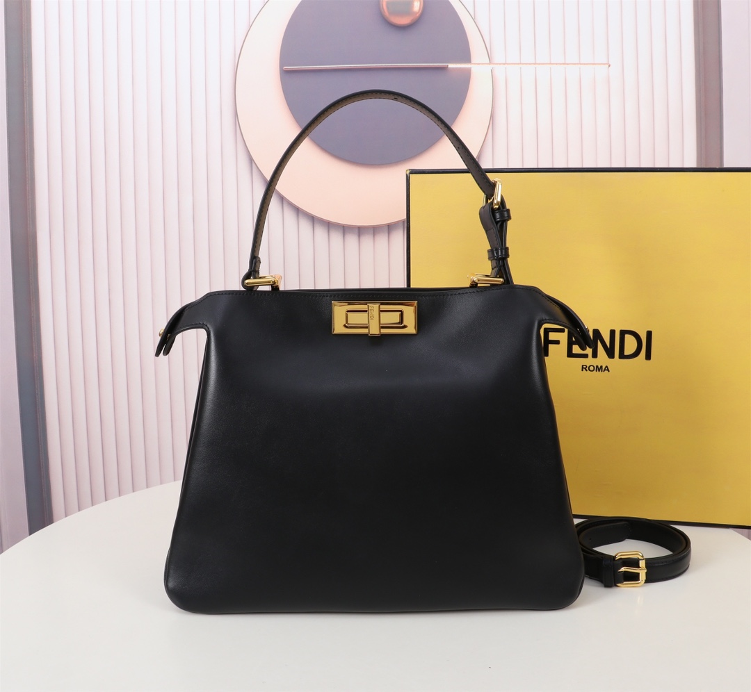 FENDI Peekaboo Soft  shoulder handbag