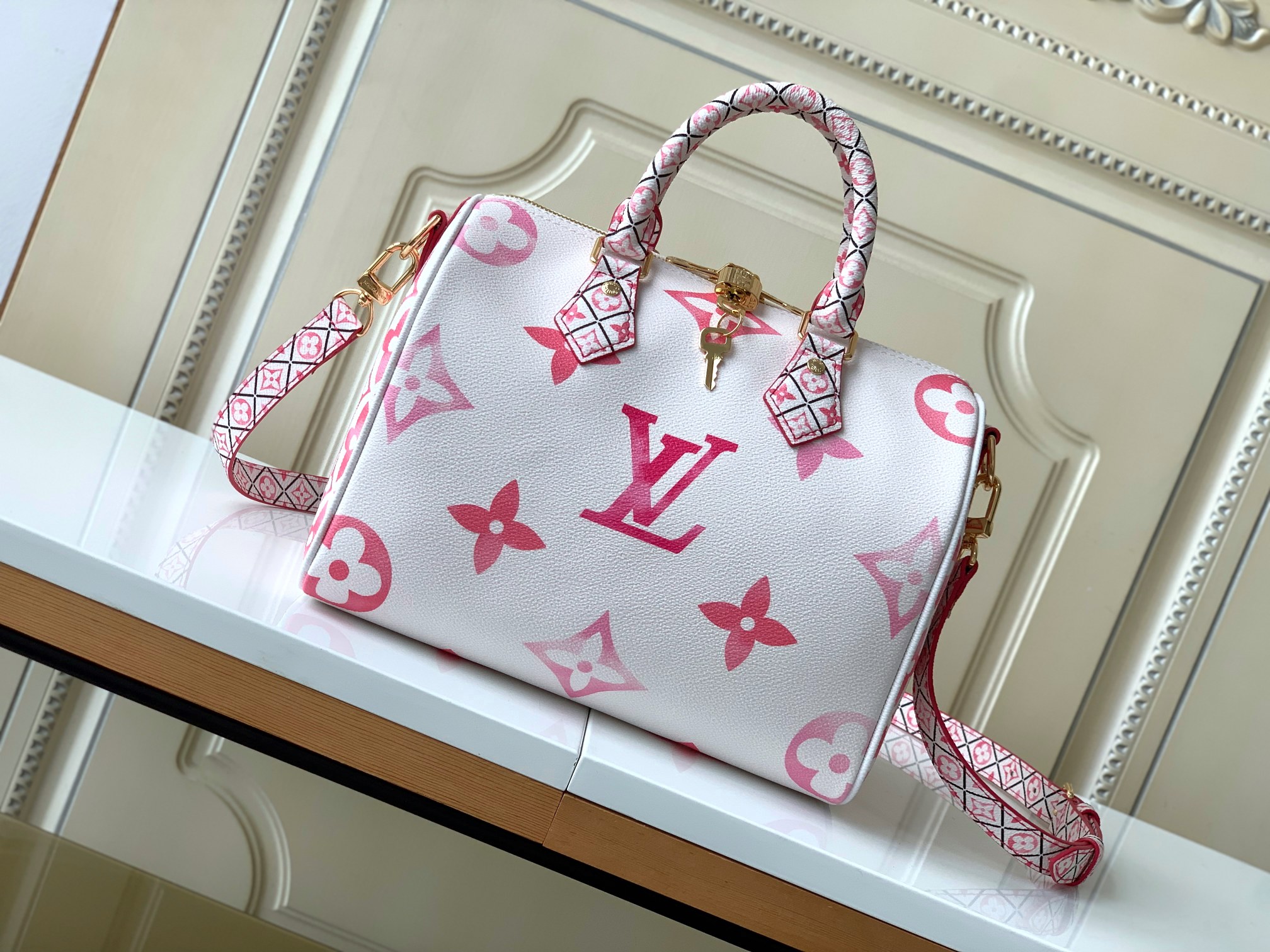 LV Speedy Bandoulière Giant Monogram bag