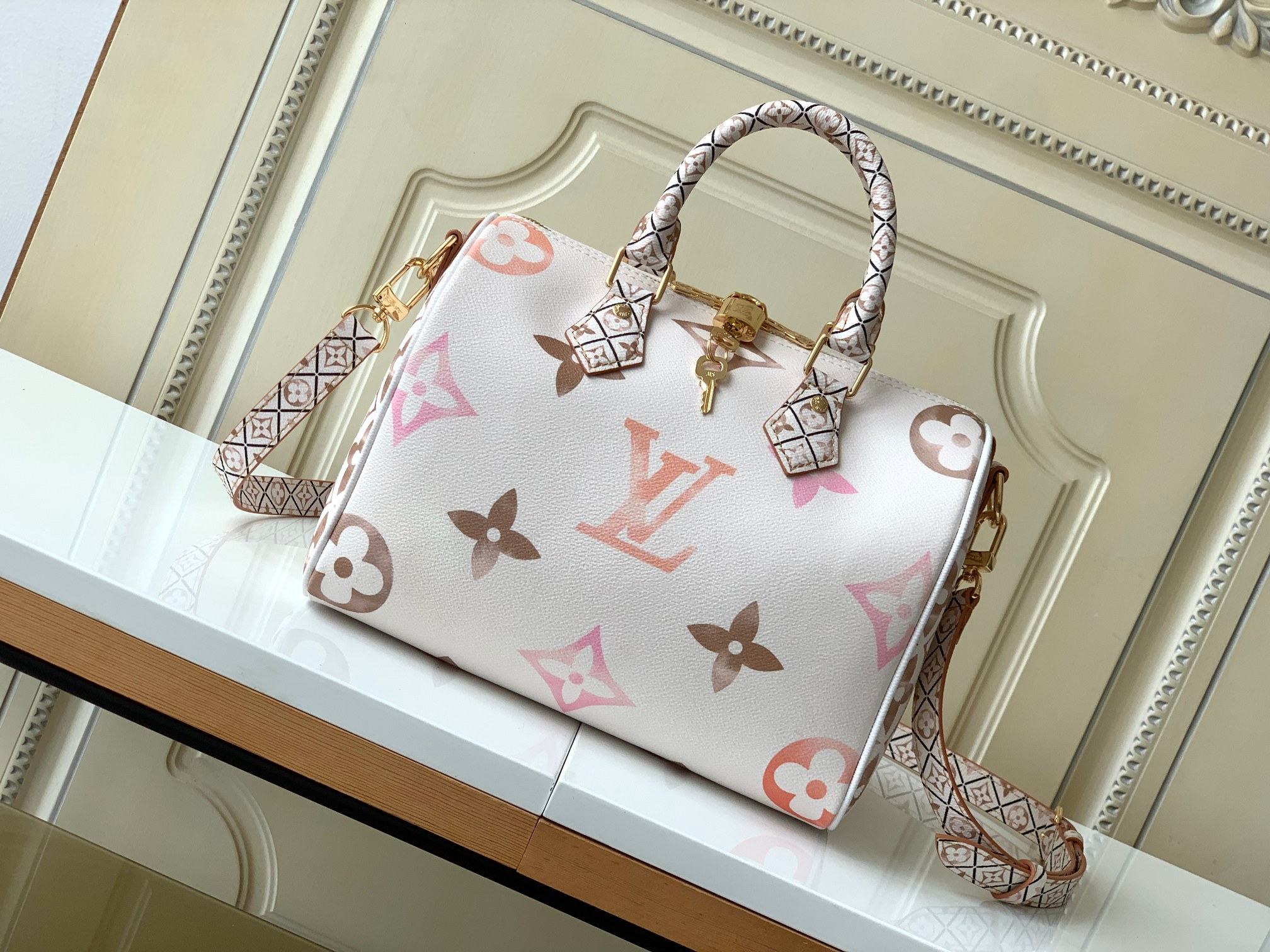 LV Speedy Bandoulière Giant Monogram bag
