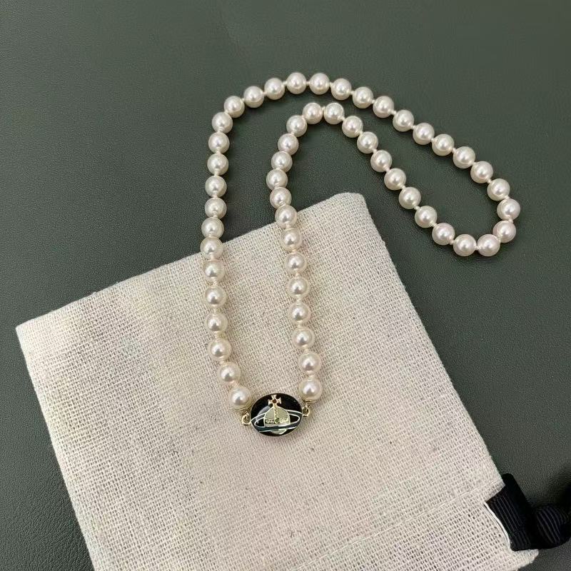 Vivienne Westwood Saturn pearl necklace
