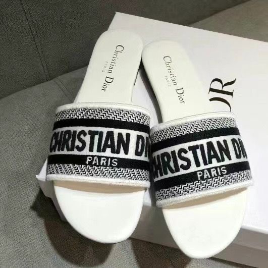 Embroidered Dior monogram flip-flops with beach sandals