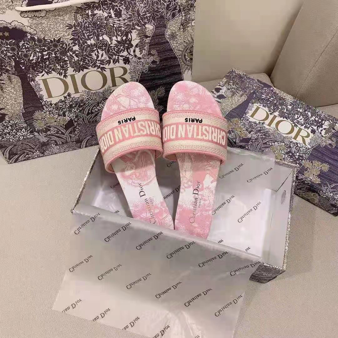 Embroidered Dior monogram flip-flops with beach sandals