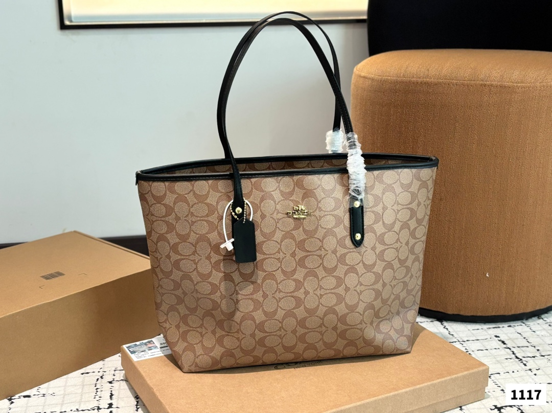 Coach neverfull bag