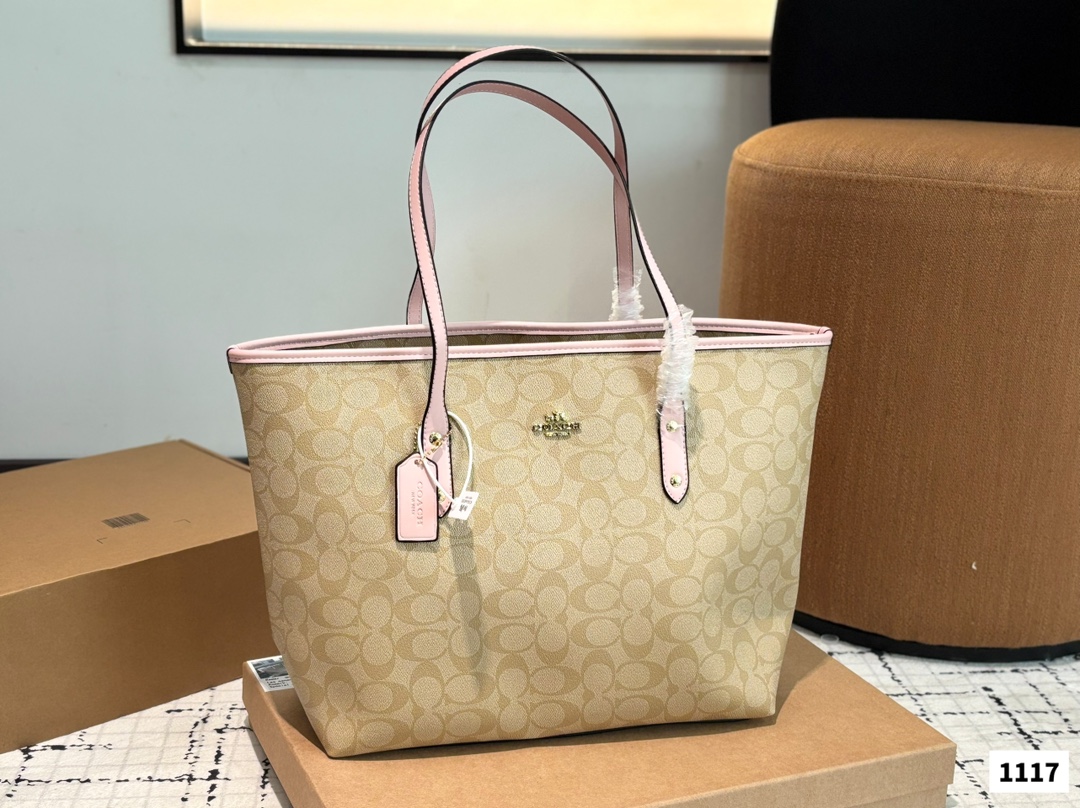 Coach neverfull bag