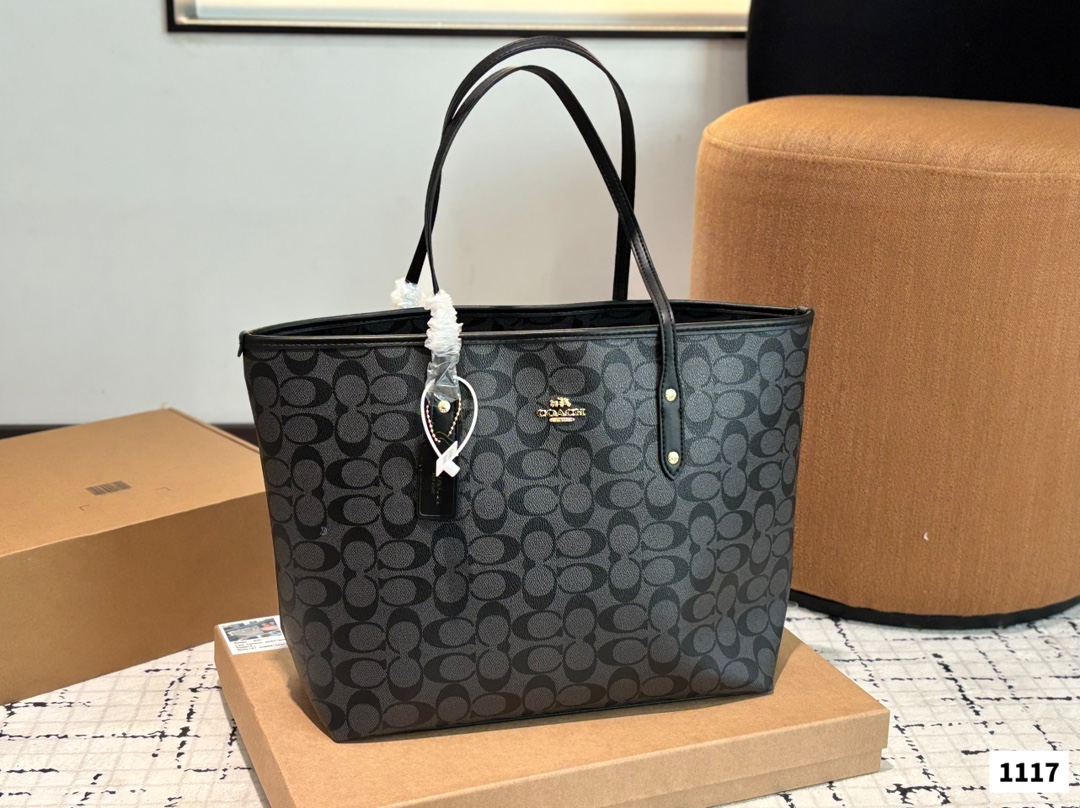 Coach neverfull bag