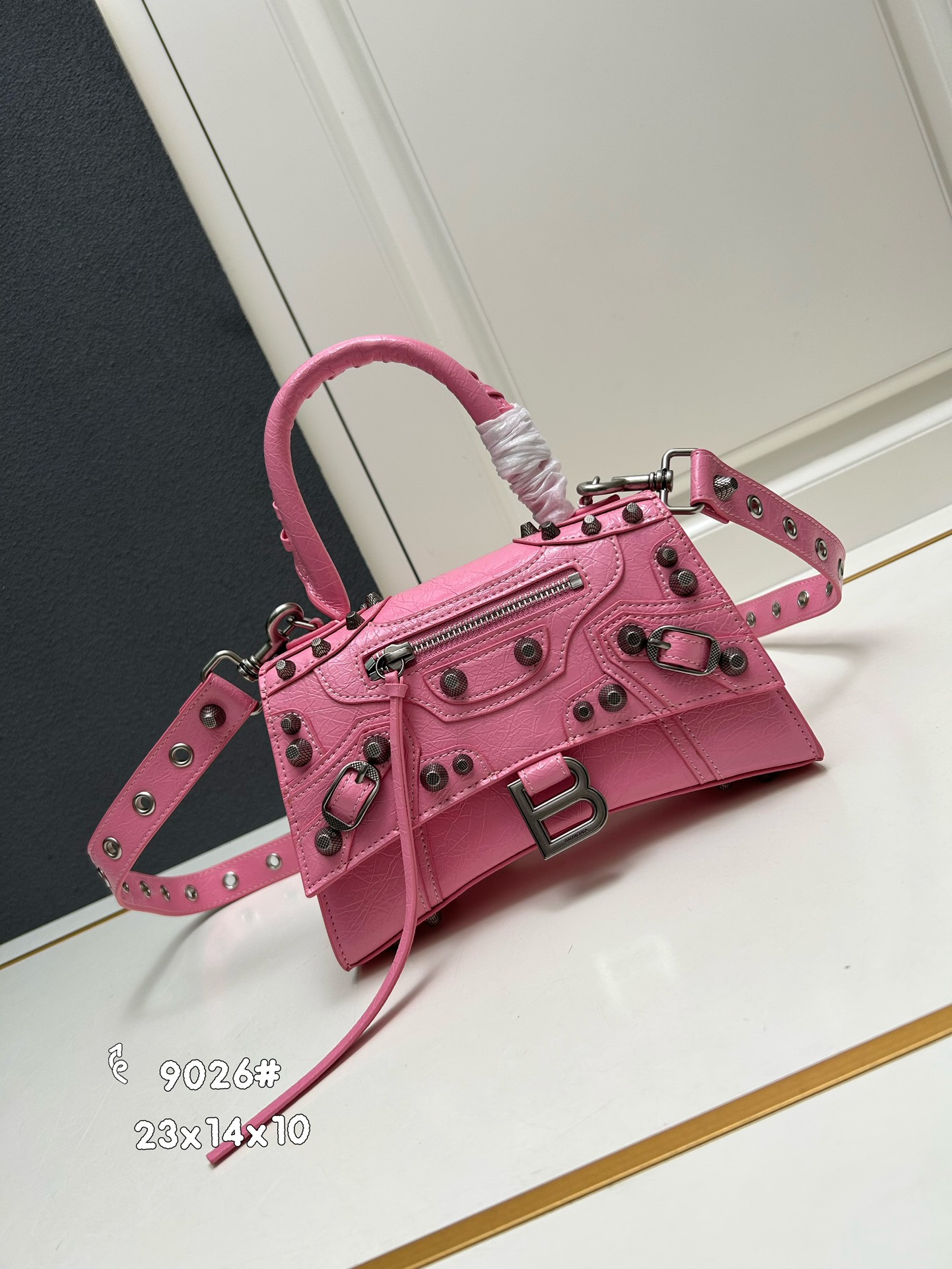 Balenciaga Hourglass LeCagole shoulder bag