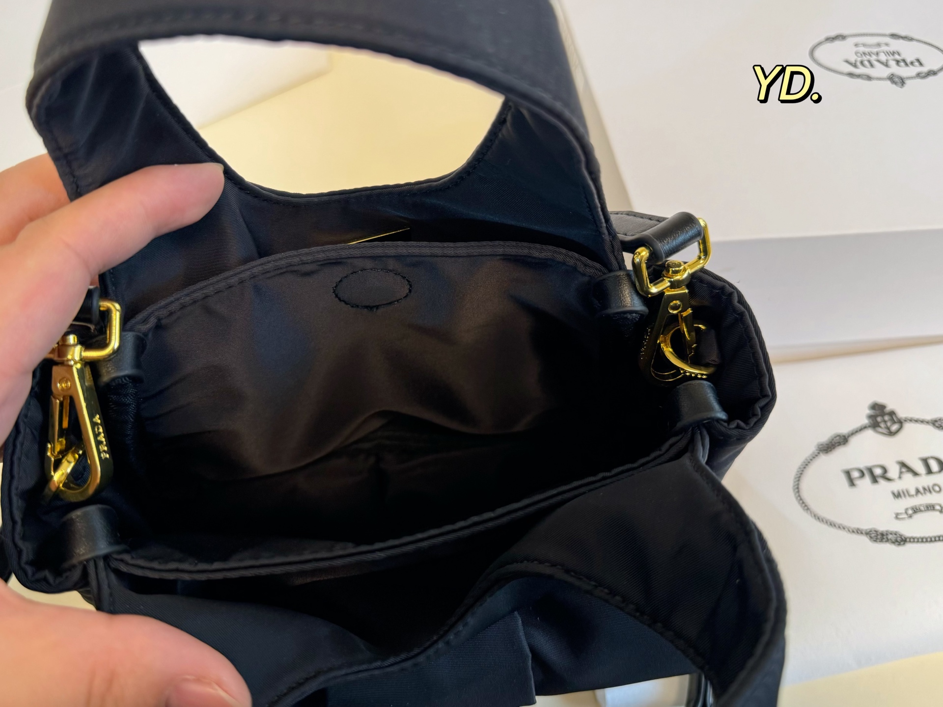 Prada new bow basket shoulder bag
