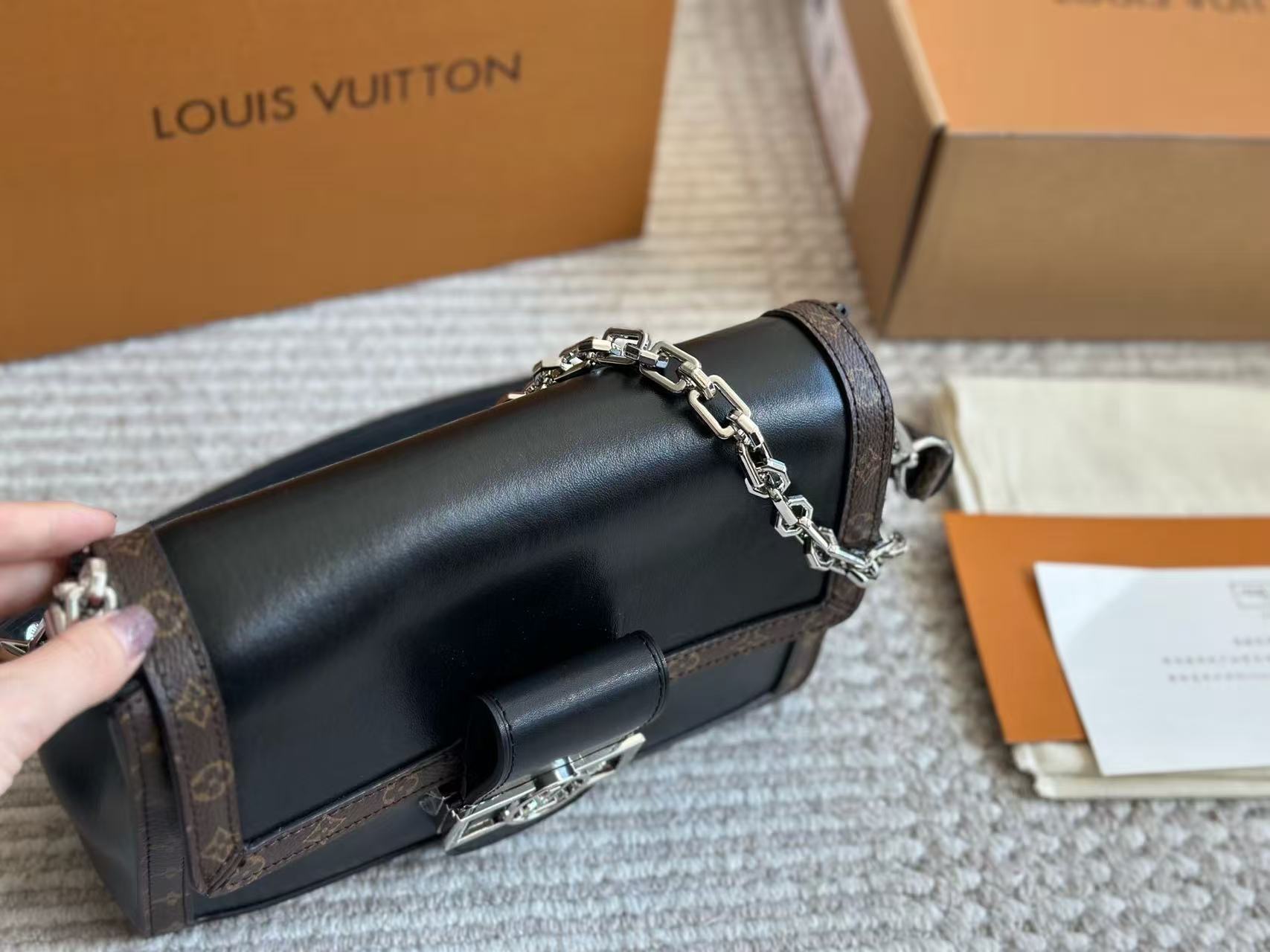 LV Dauphine Soft handbag