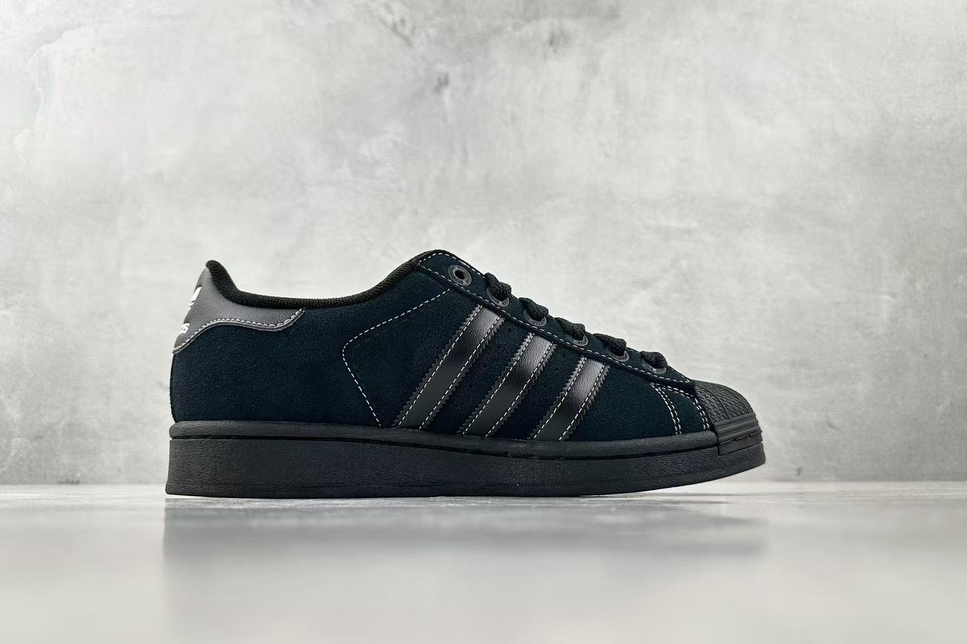 Adidas superstar shoes