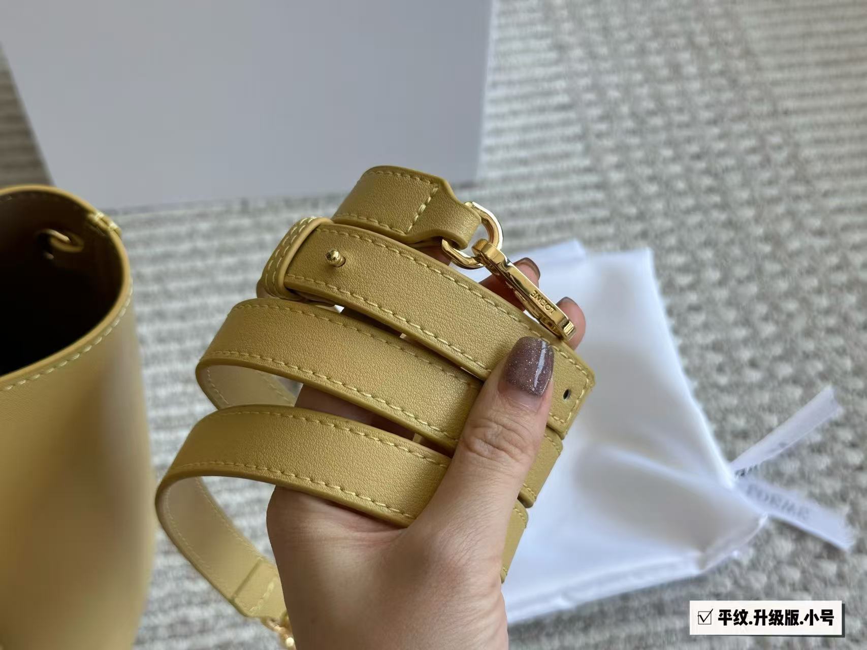 LOEWE pebble shoulder bag