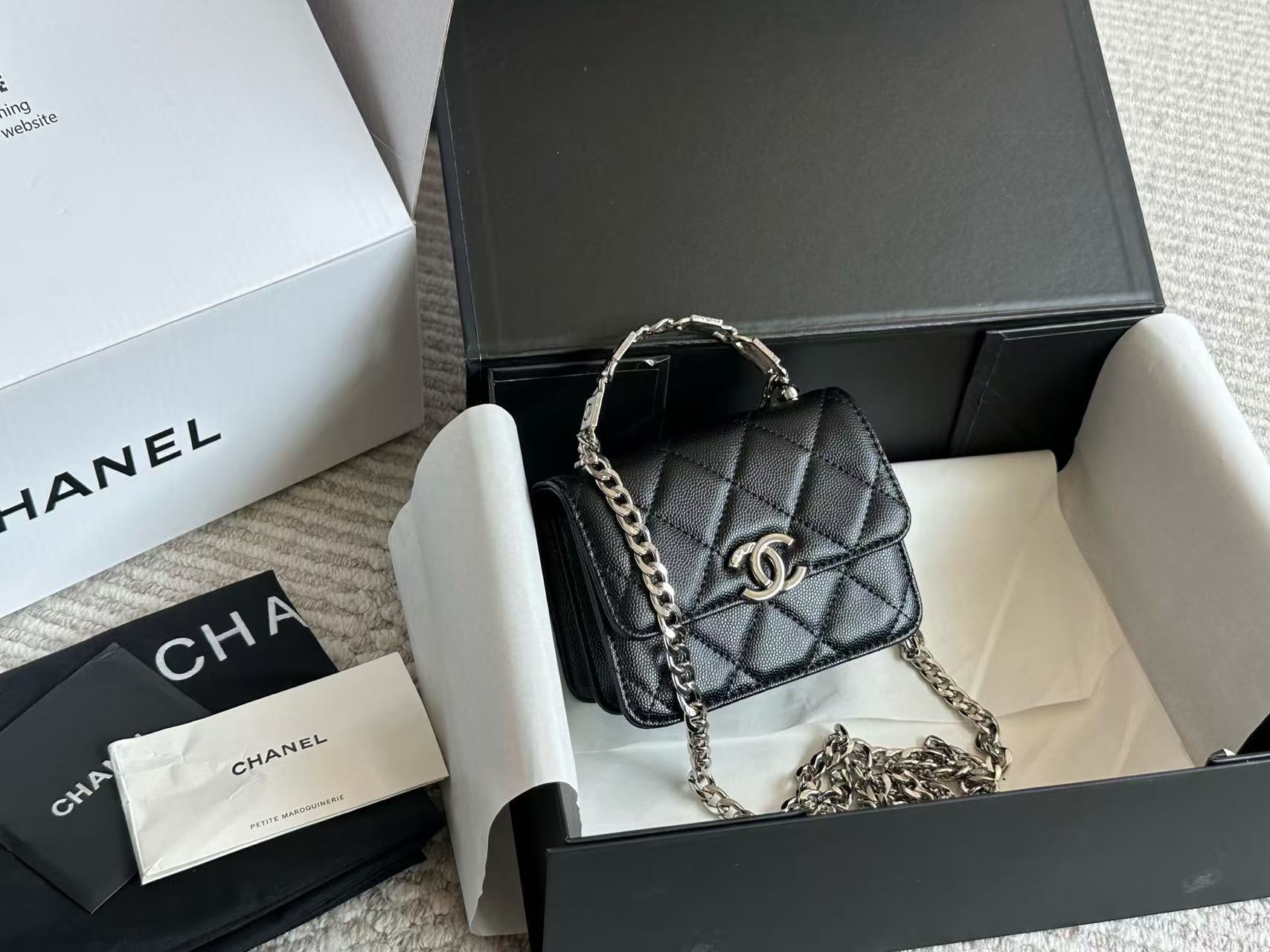Chanel 22s enamel handle bag