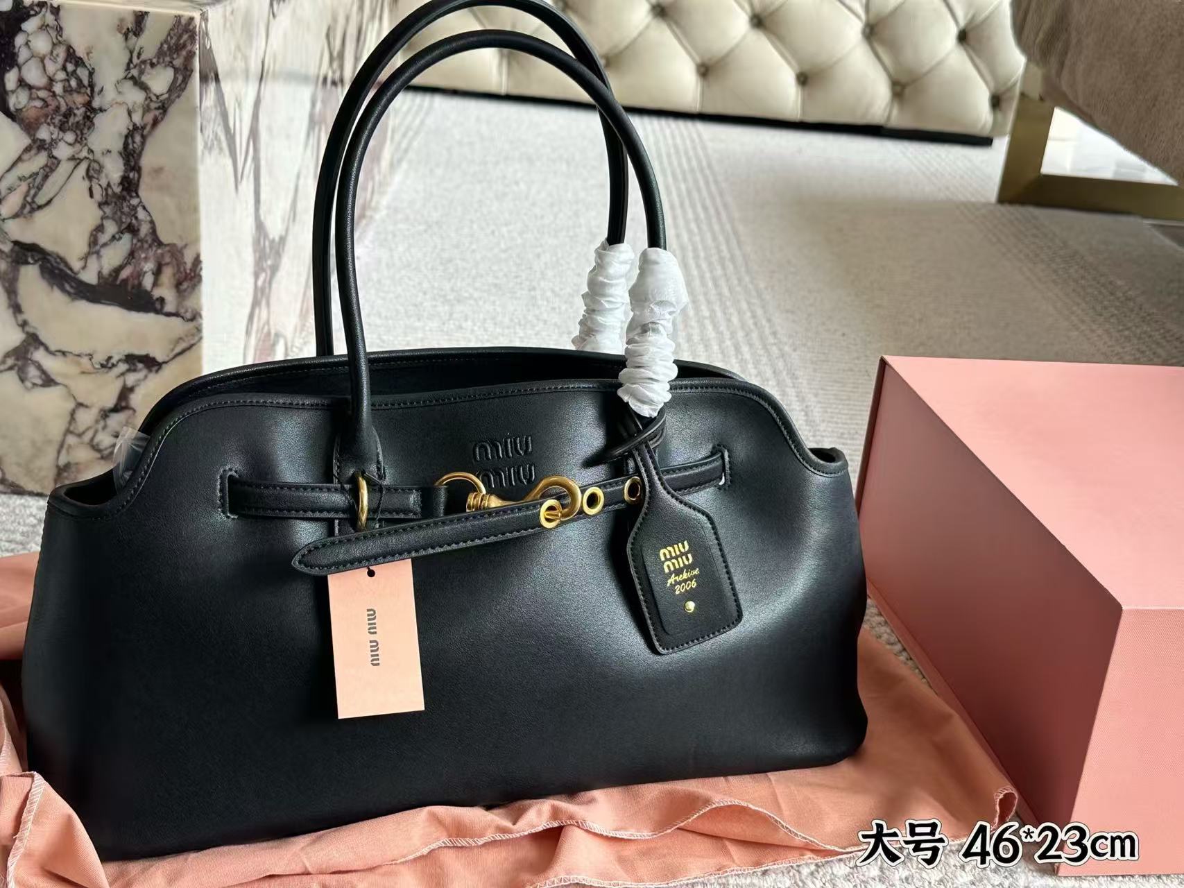 MIUMIU Aventure shell bag