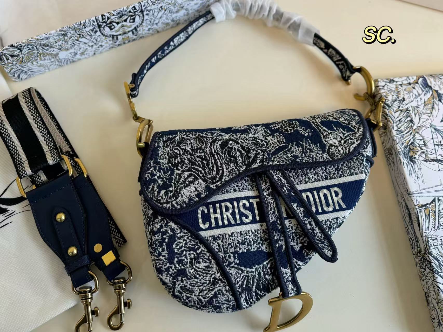 Dior's new embroidered saddle bag