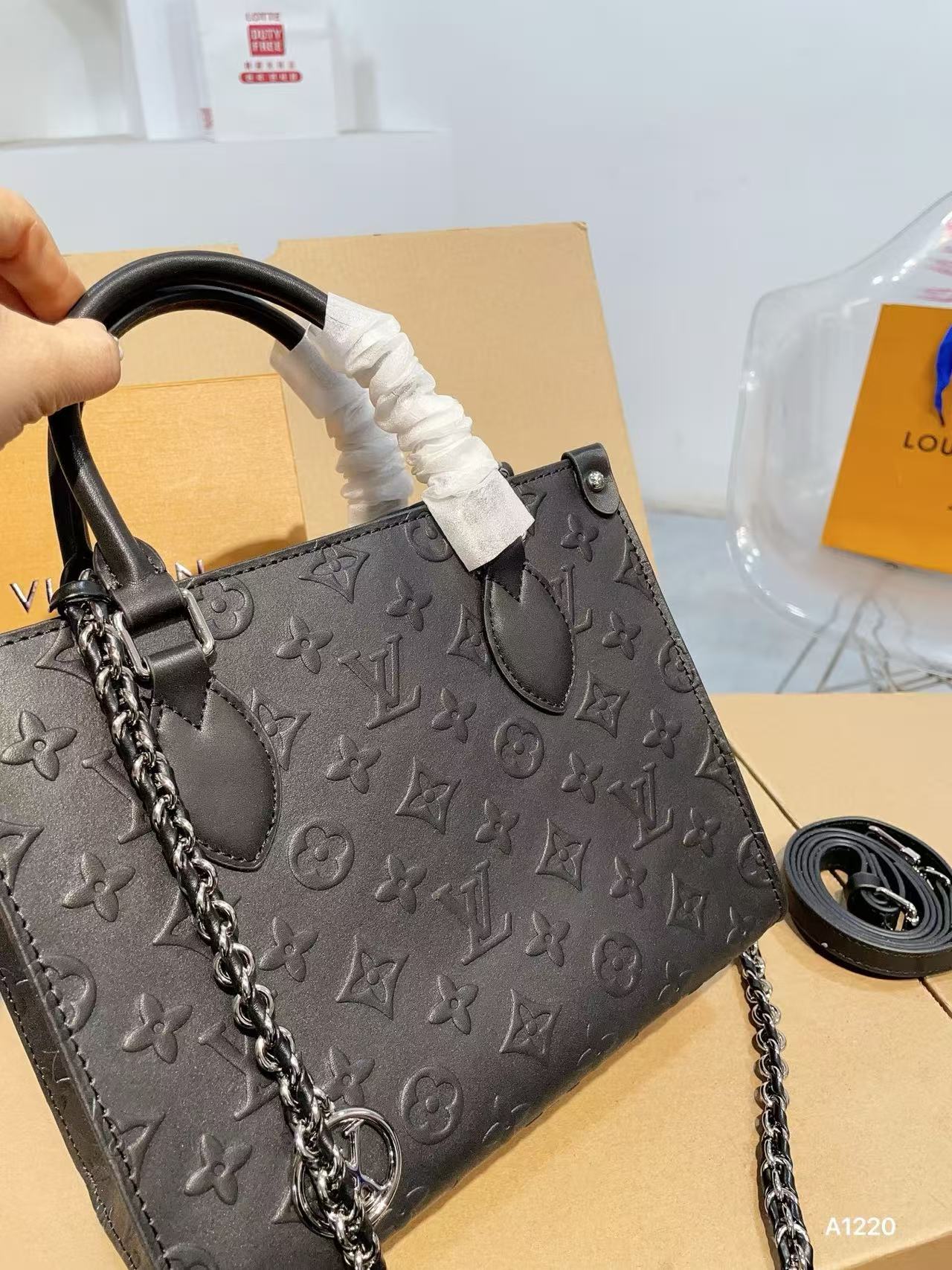 LV NONINA SINOT bag