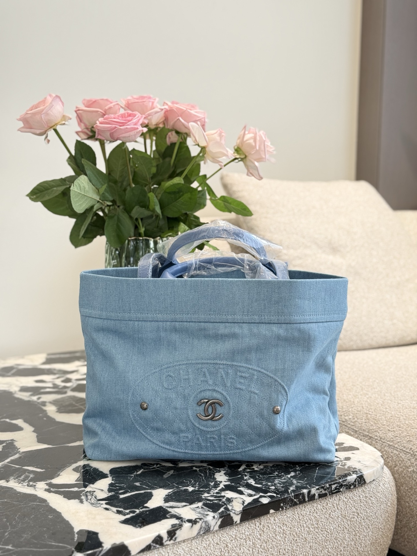 Chanel vintage shopping bag