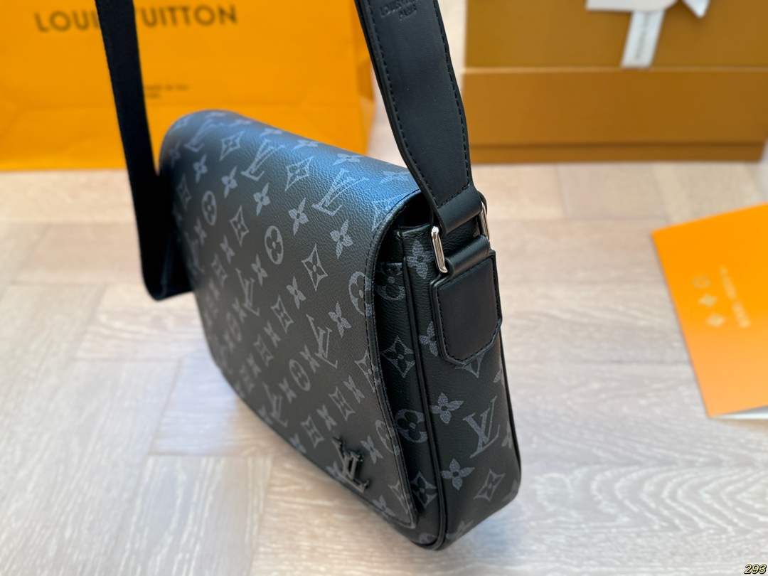 LV messenger bag