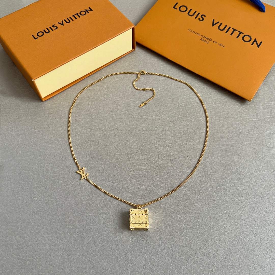 LV necklace