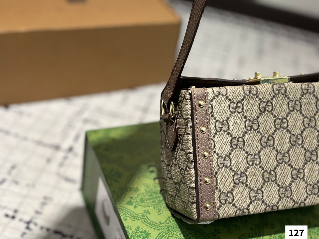 Gucci's new box bag