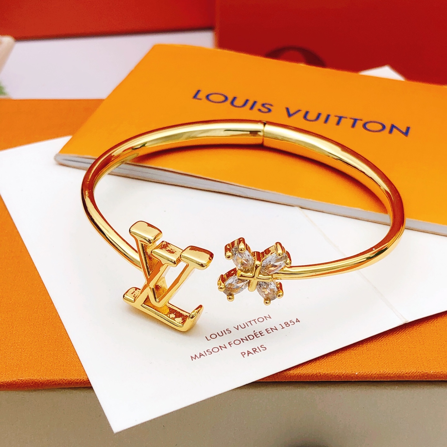 LV flower bracelet