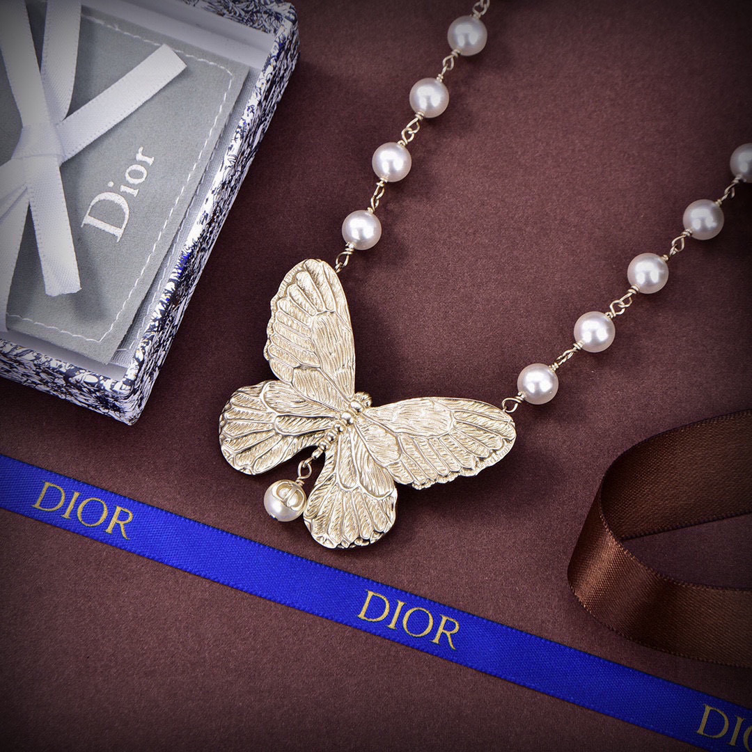 Dior CD Butterfly necklace