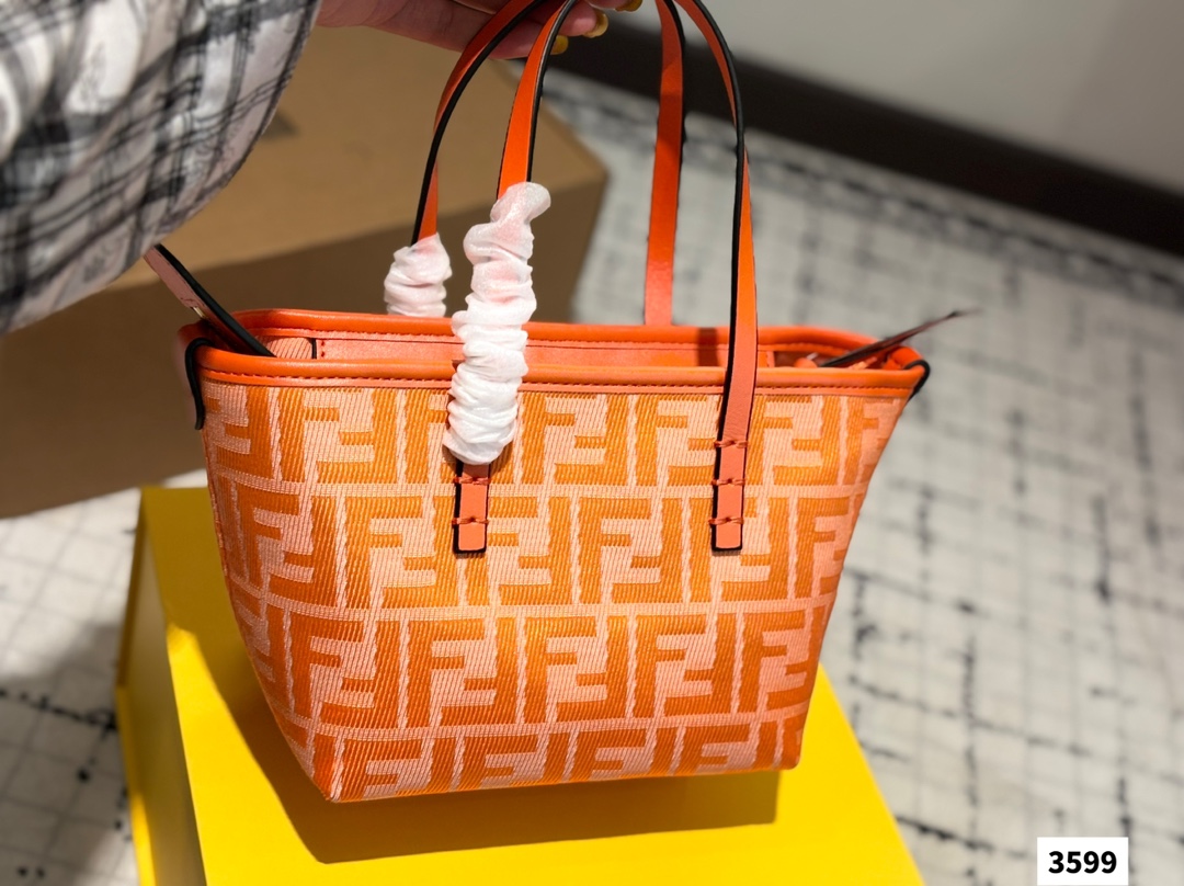 Fendi ROl vegetable basket bag