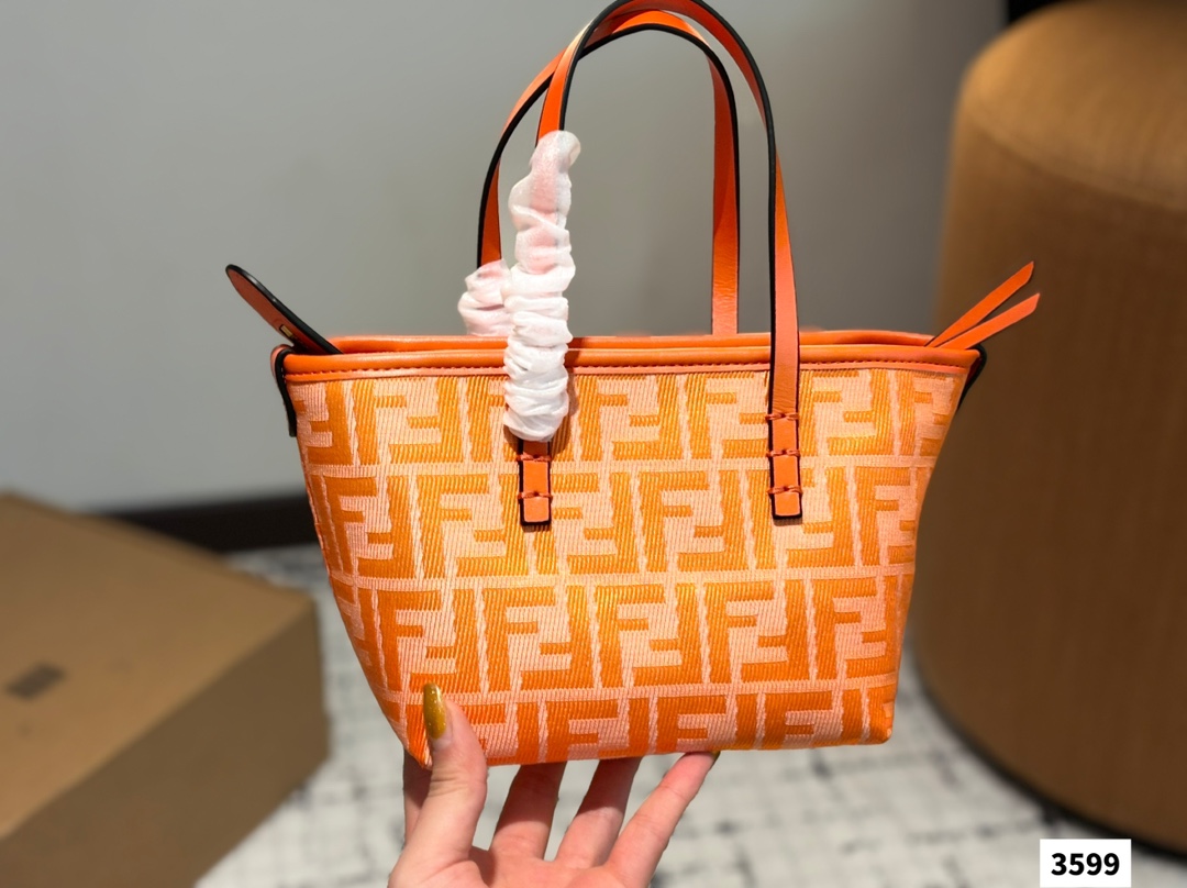 Fendi ROl vegetable basket bag