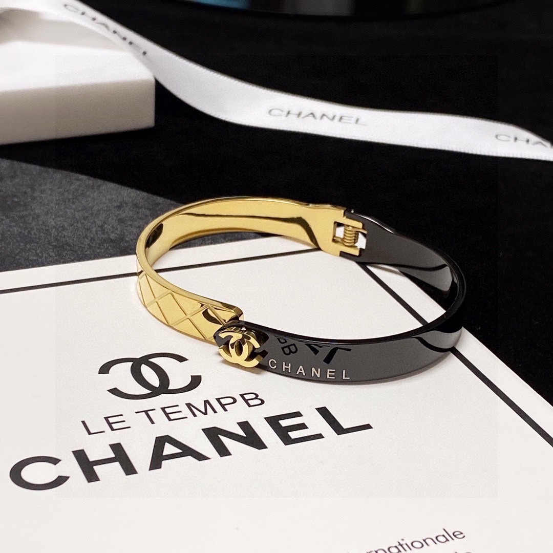 Chanel bracelet