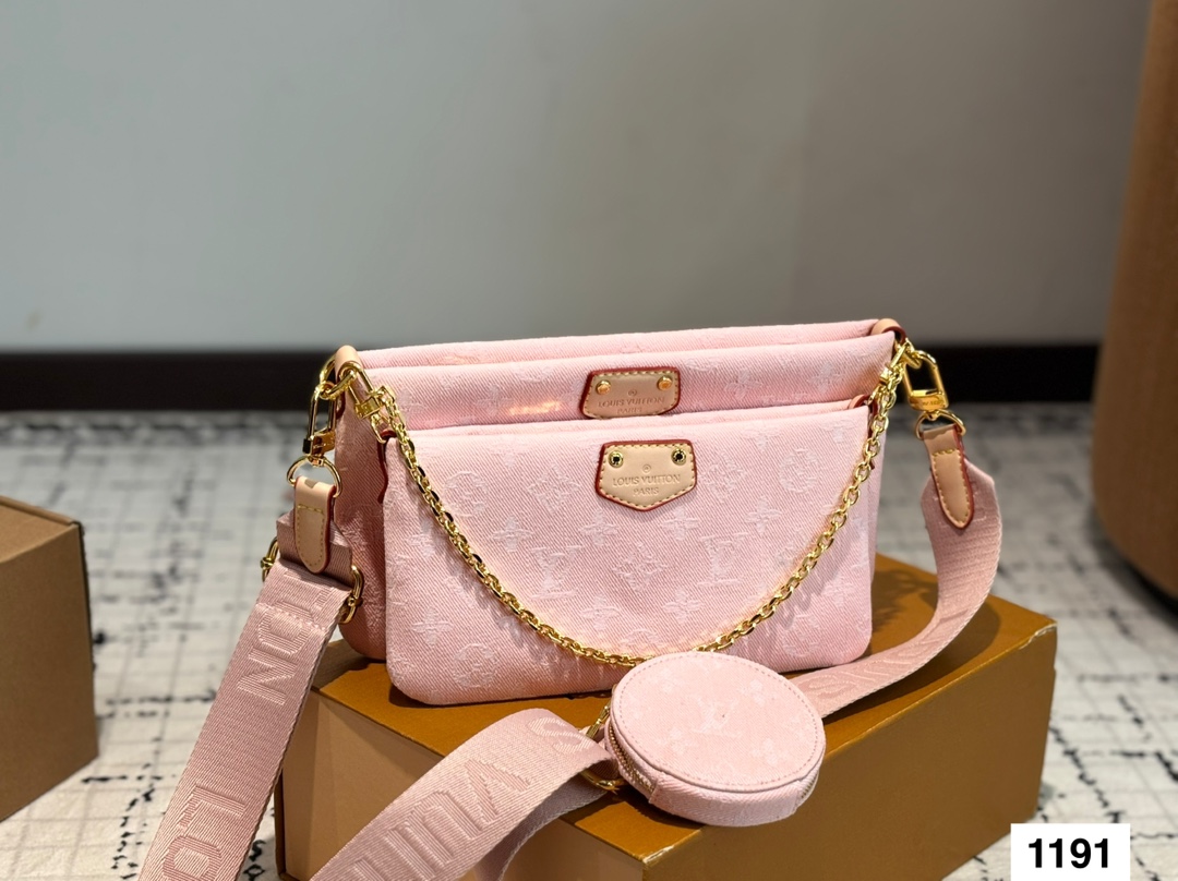 Louis Vuitton three-piece bag set