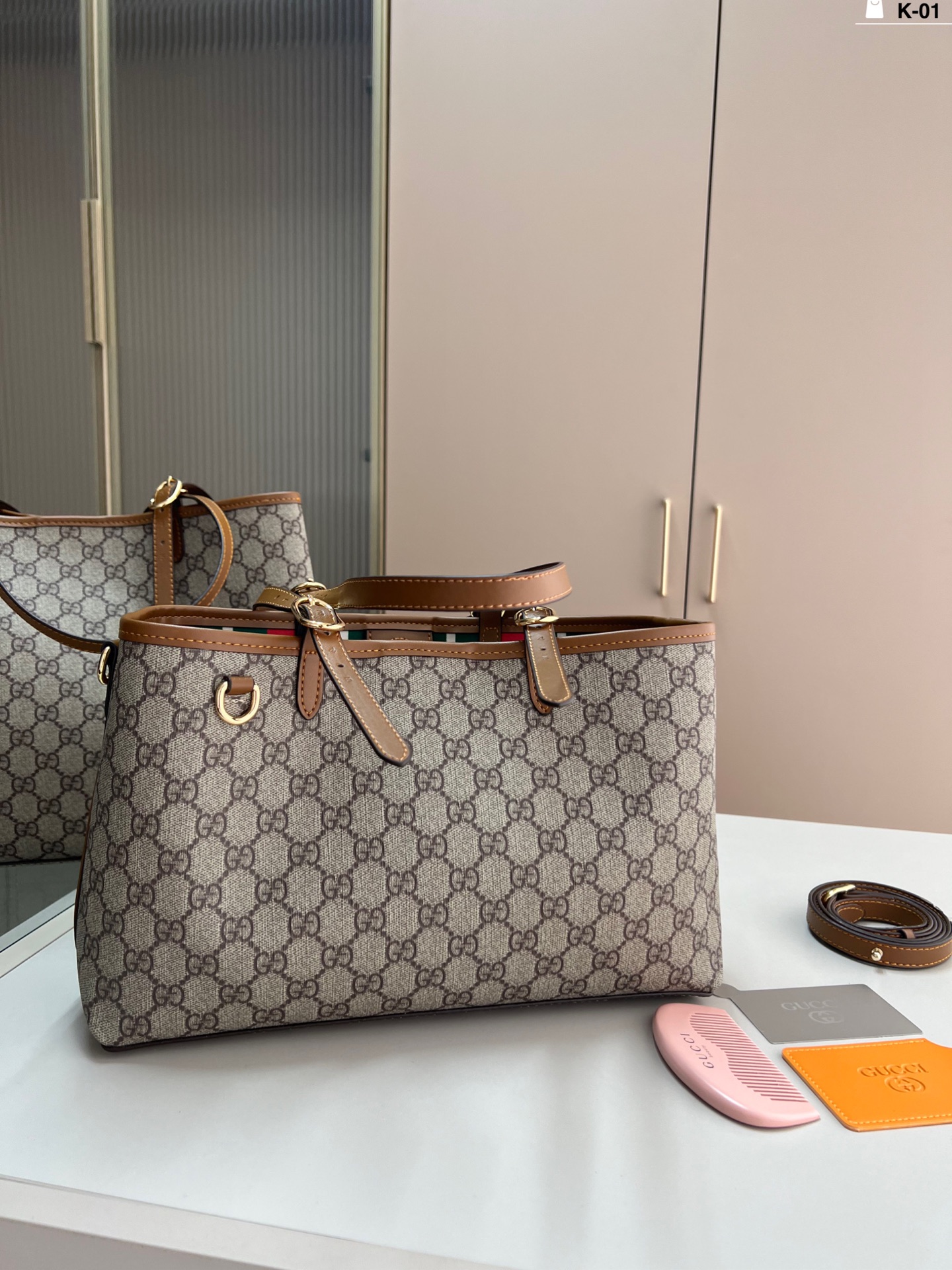 Gucci tote bag