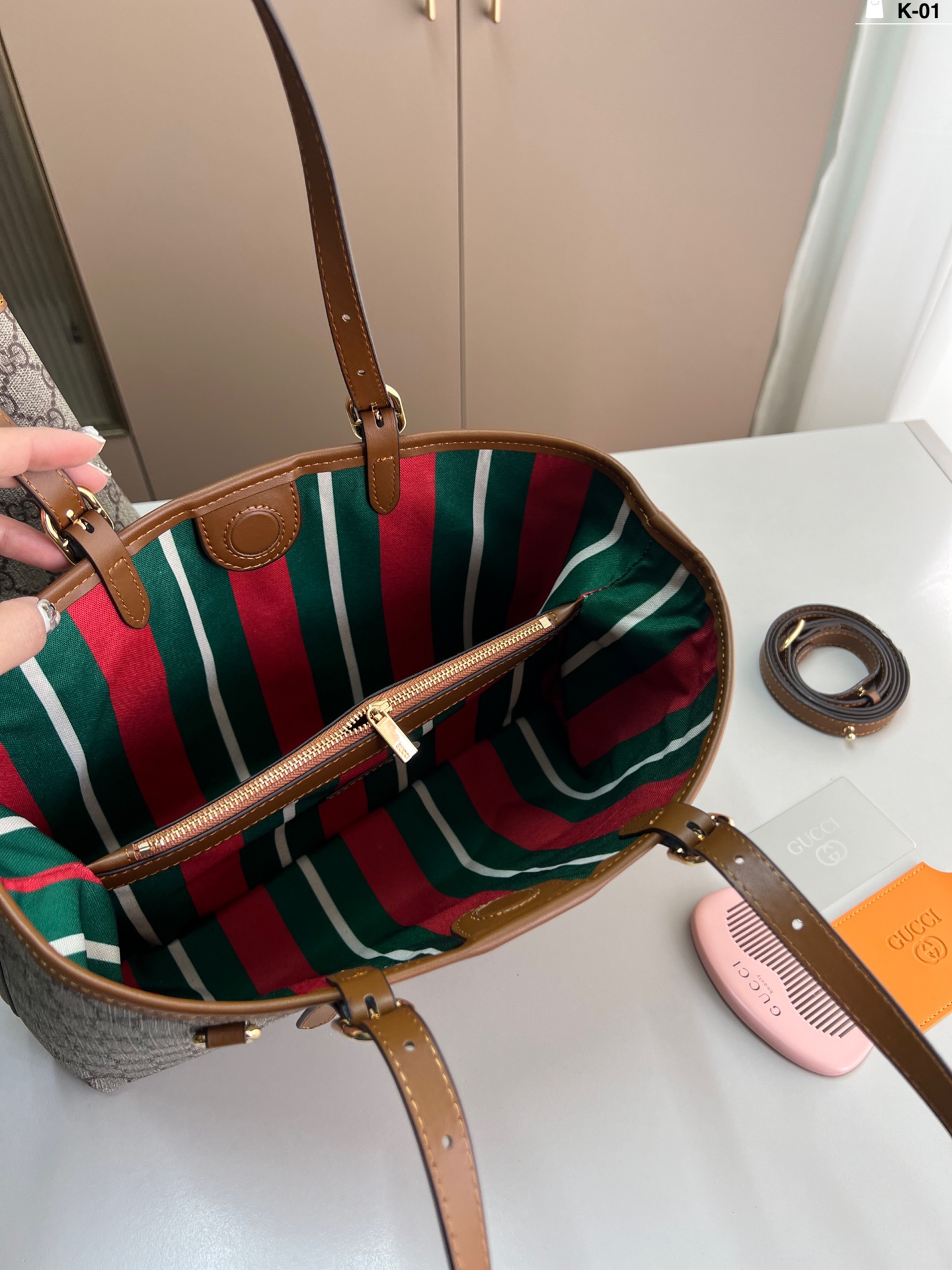 Gucci tote bag
