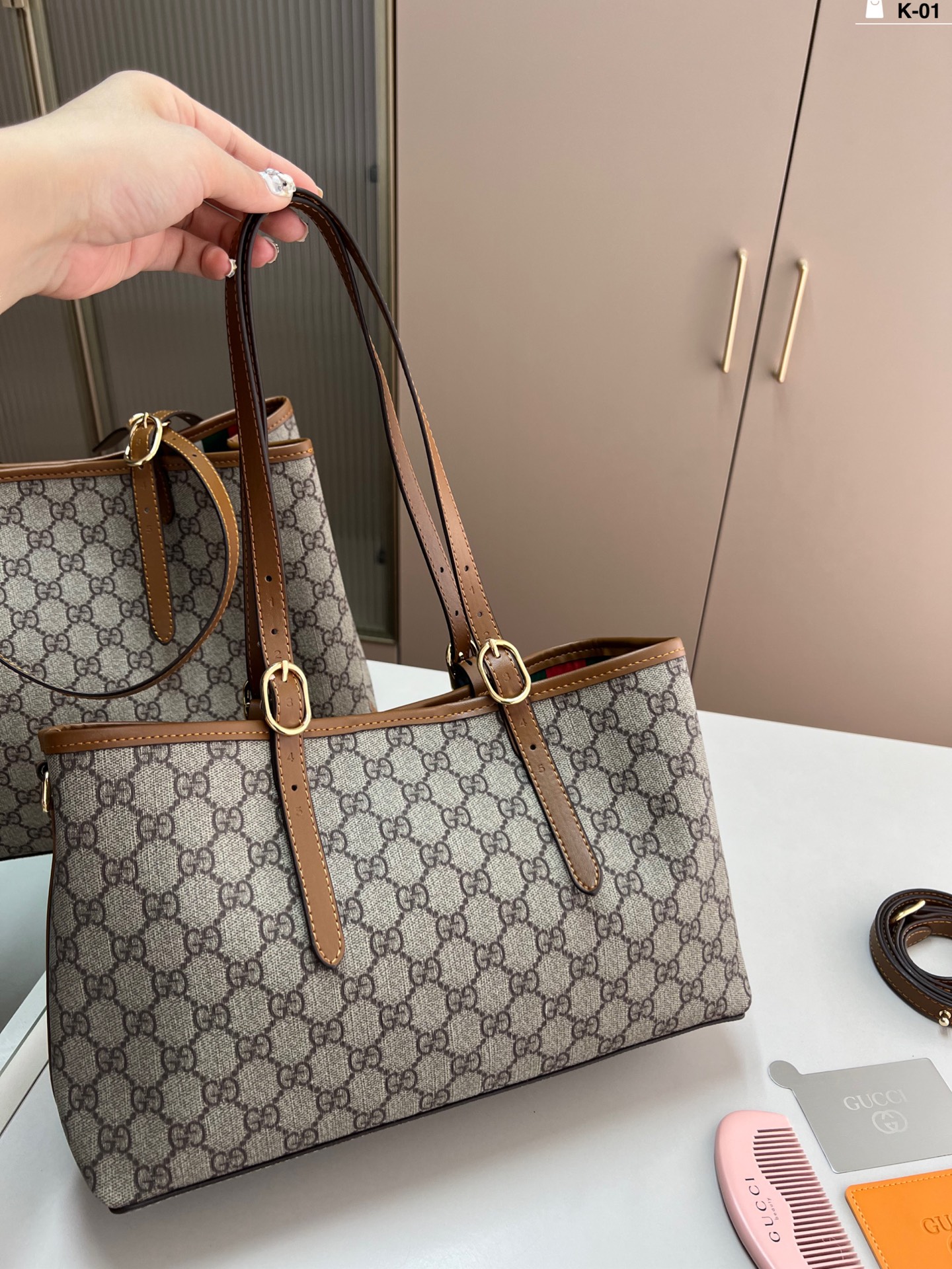 Gucci tote bag