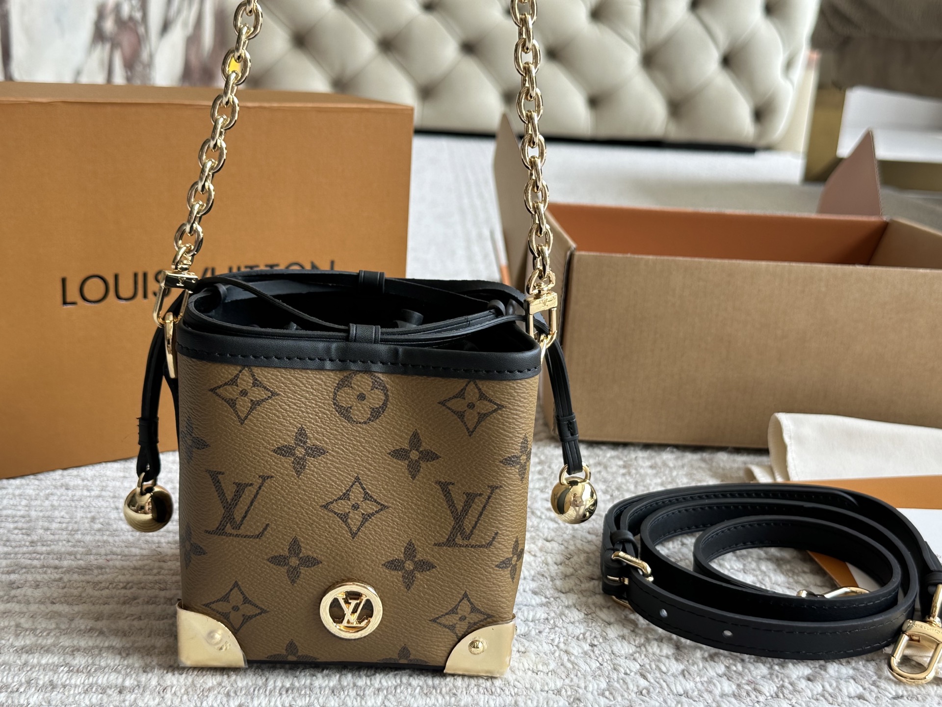 LV noe purse
