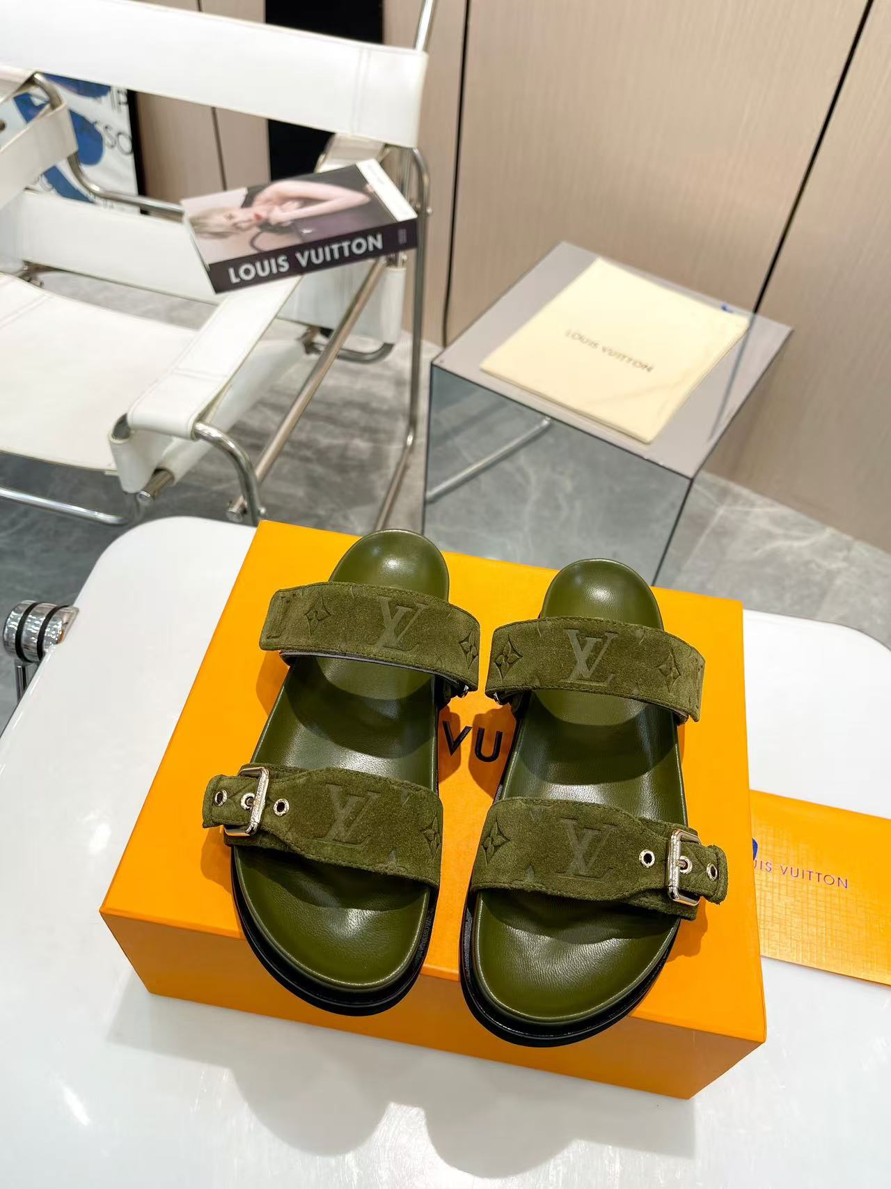 LV embossed logo slippers