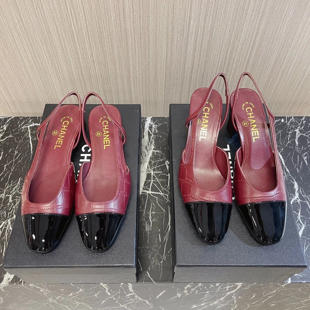 Chanel Designer spring and summer classic colorblock side dart sandals
