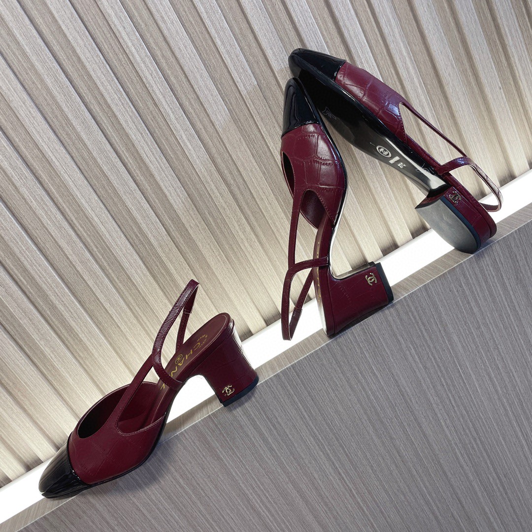 Chanel Designer spring and summer classic colorblock side dart sandals
